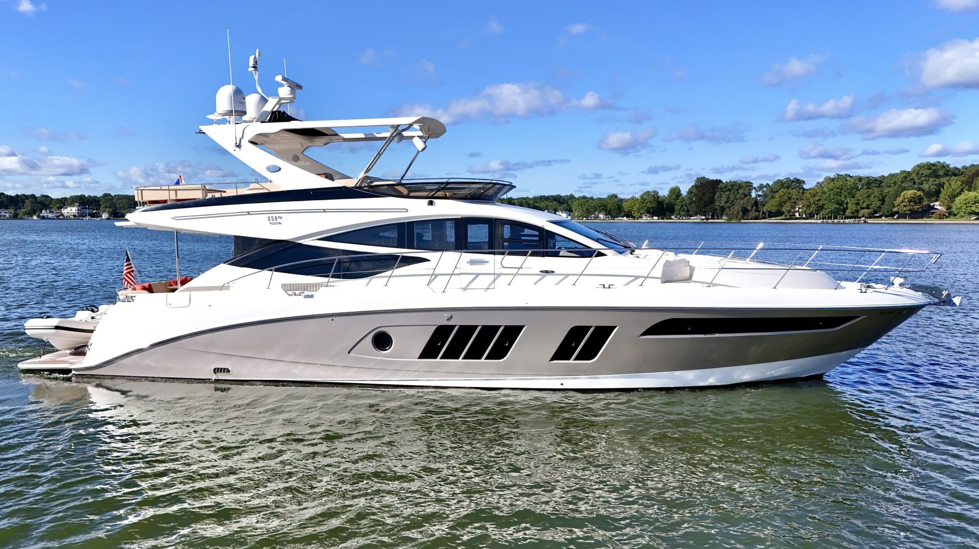 2017 Sea Ray L650 Fly — 2017 · 58' · 4 Cabins · Pre-Owned