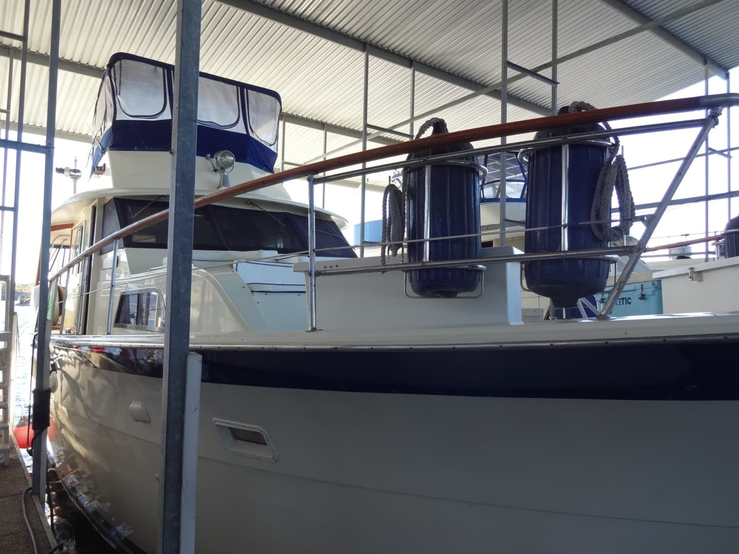 ABIDING VIBES — 1977 · 53' · 3 Cabins · Pre-Owned