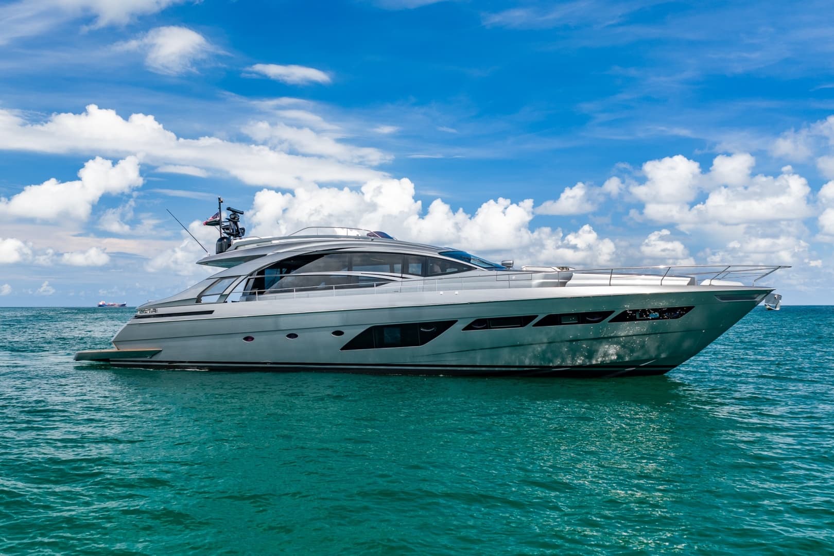 ON THE MOVE — 2019 · 83' · 3 Cabins · Pre-Owned