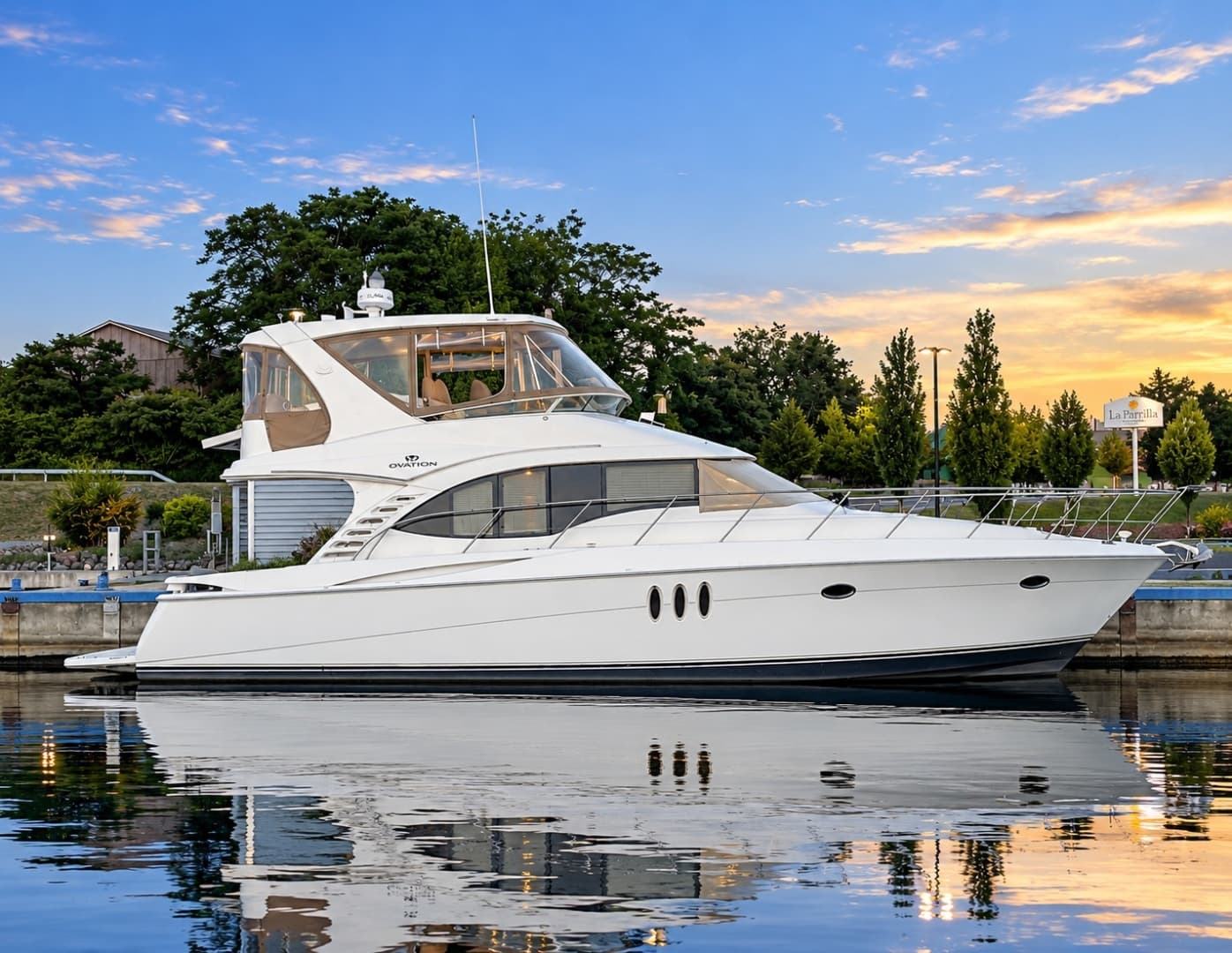 Knotty Dogs — 2009 · 52' · 3 Cabins · Pre-Owned