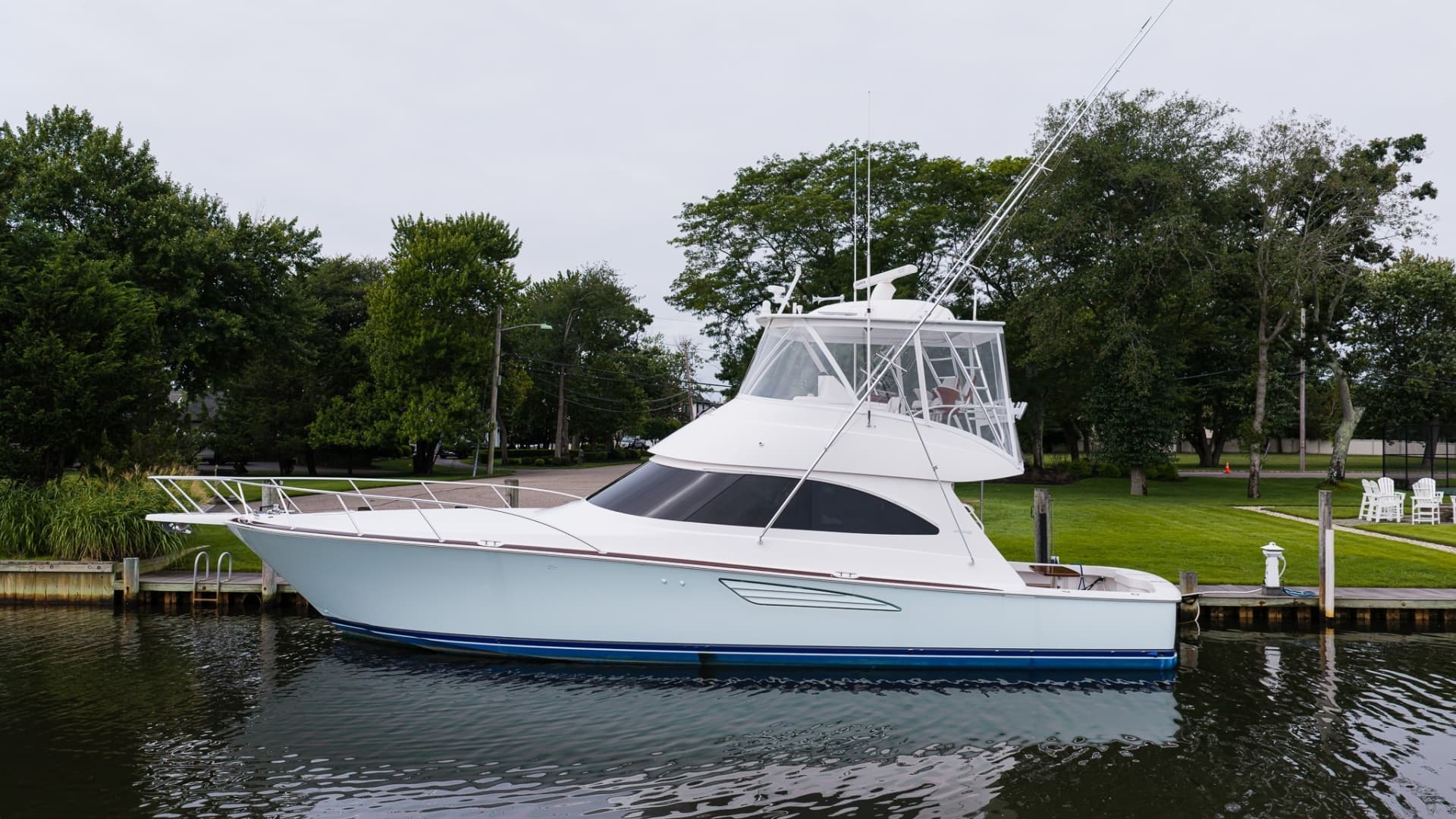 2022 Viking 48 Convertible — 2022 · 48' · Pre-Owned