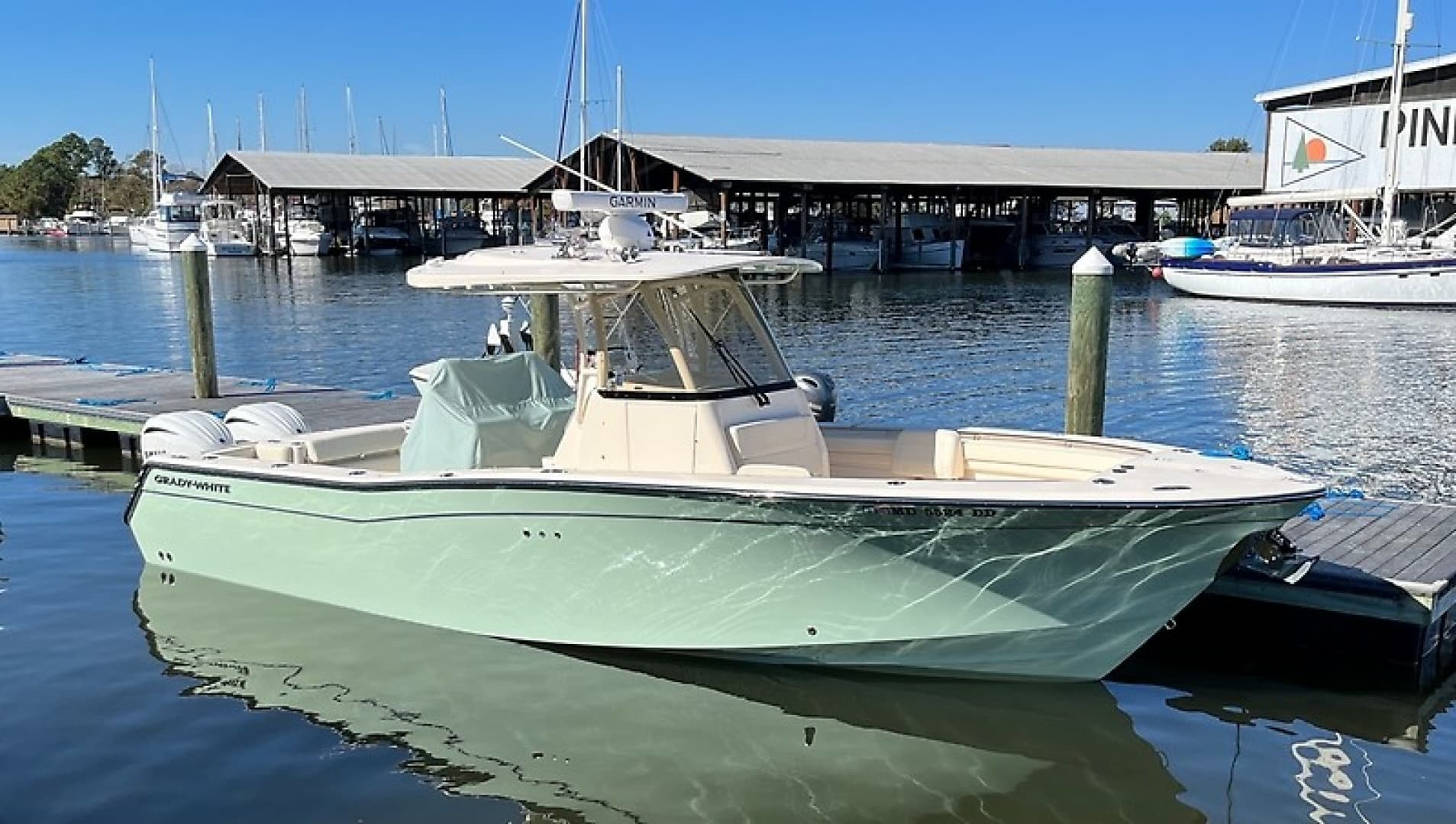 2022 Grady-White 306 Canyon — 2022 · 30' · Pre-Owned