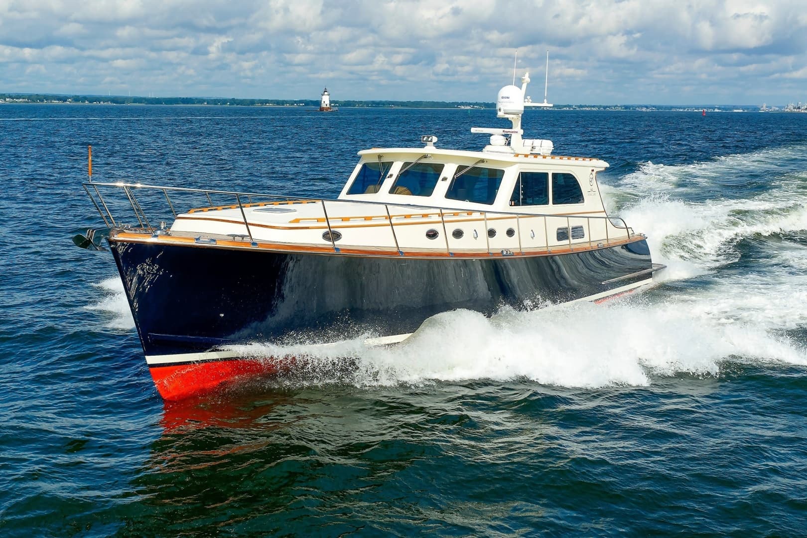 Holly Ann — 2010 · 64' · Pre-Owned
