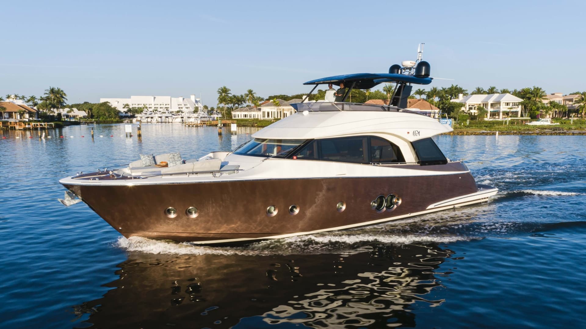 2016 Monte Carlo — 2016 · 65' · Pre-Owned