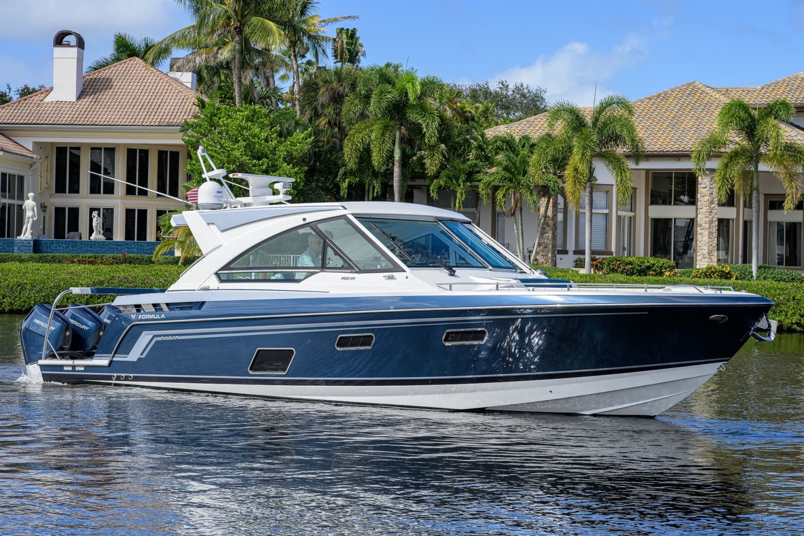 2025 Formula 400 SSC — 2025 · 40' · 1 Cabin · Pre-Owned