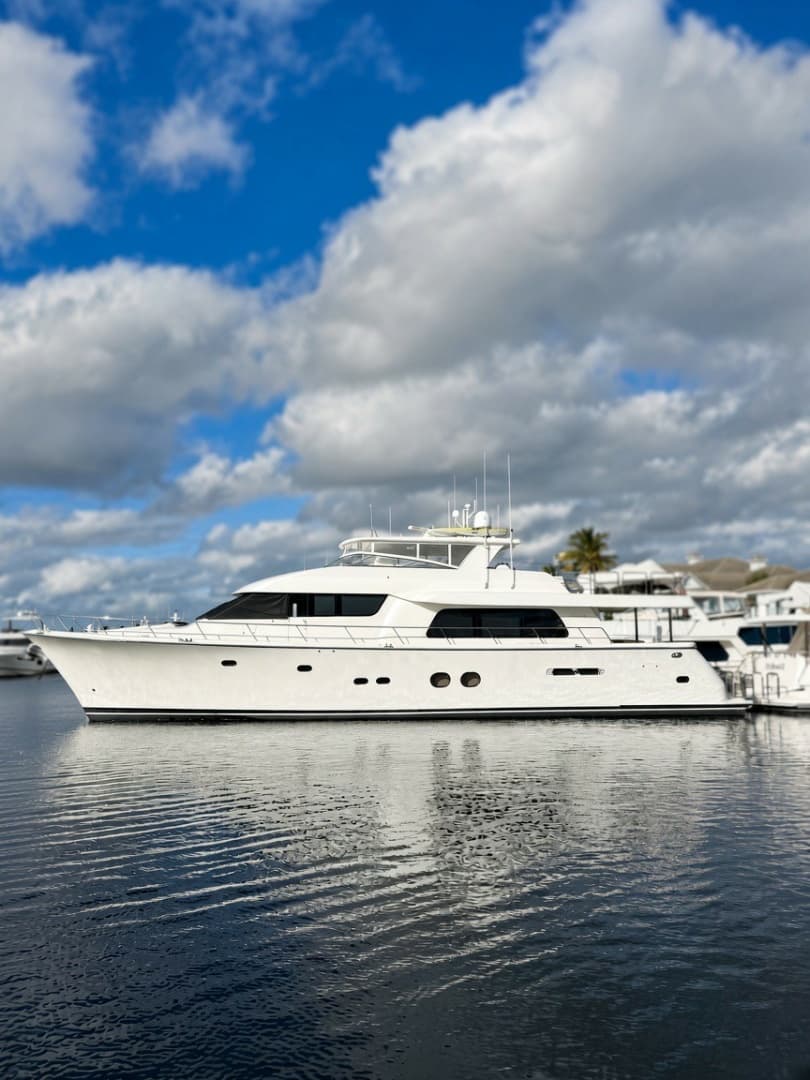 2012 Pacific Mariner 85 Pacific Mariner by Westport — 2012 · 85' · Pre-Owned