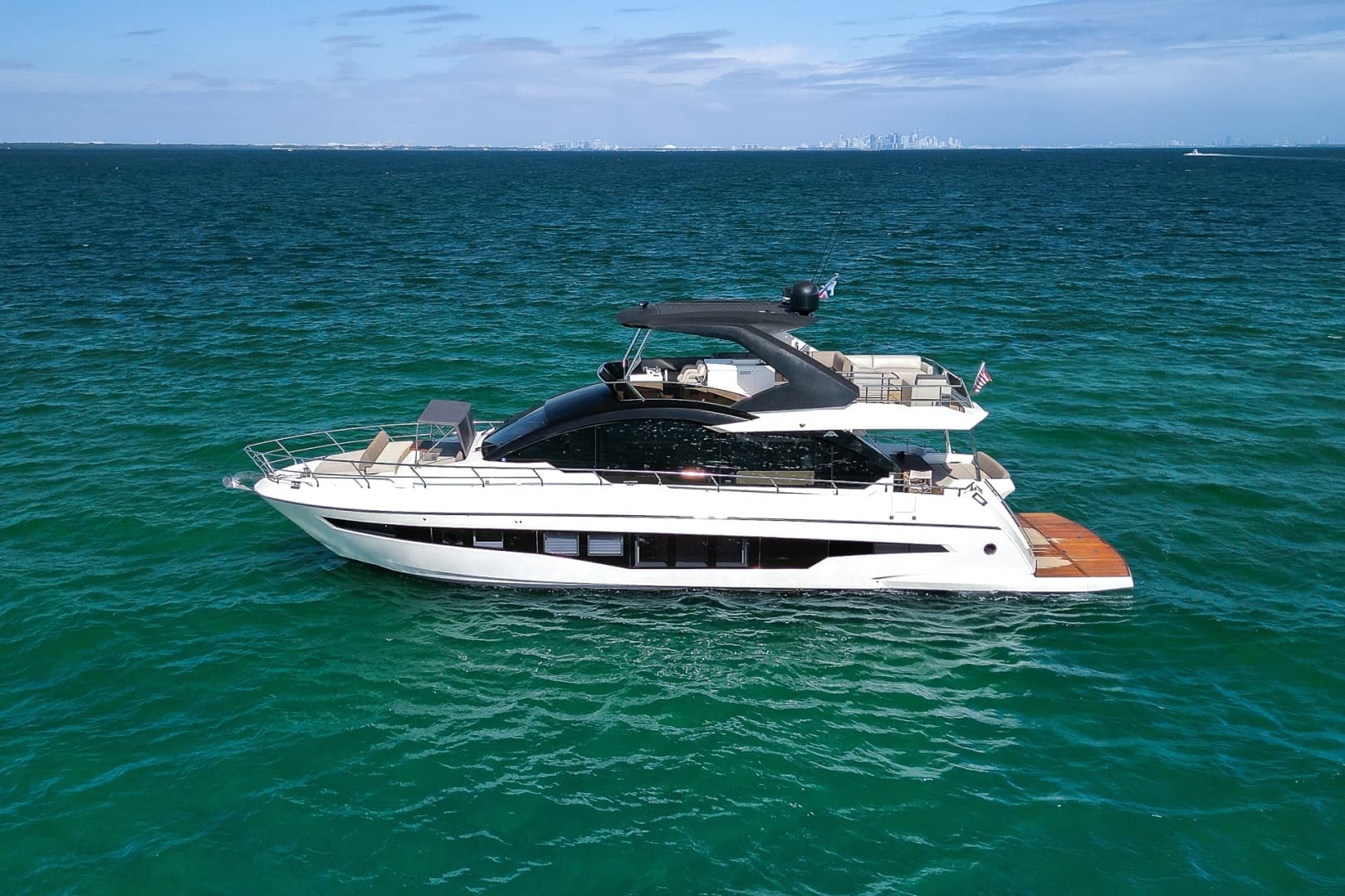 Ascendo — 2022 · 66' · 4 Cabins · Pre-Owned
