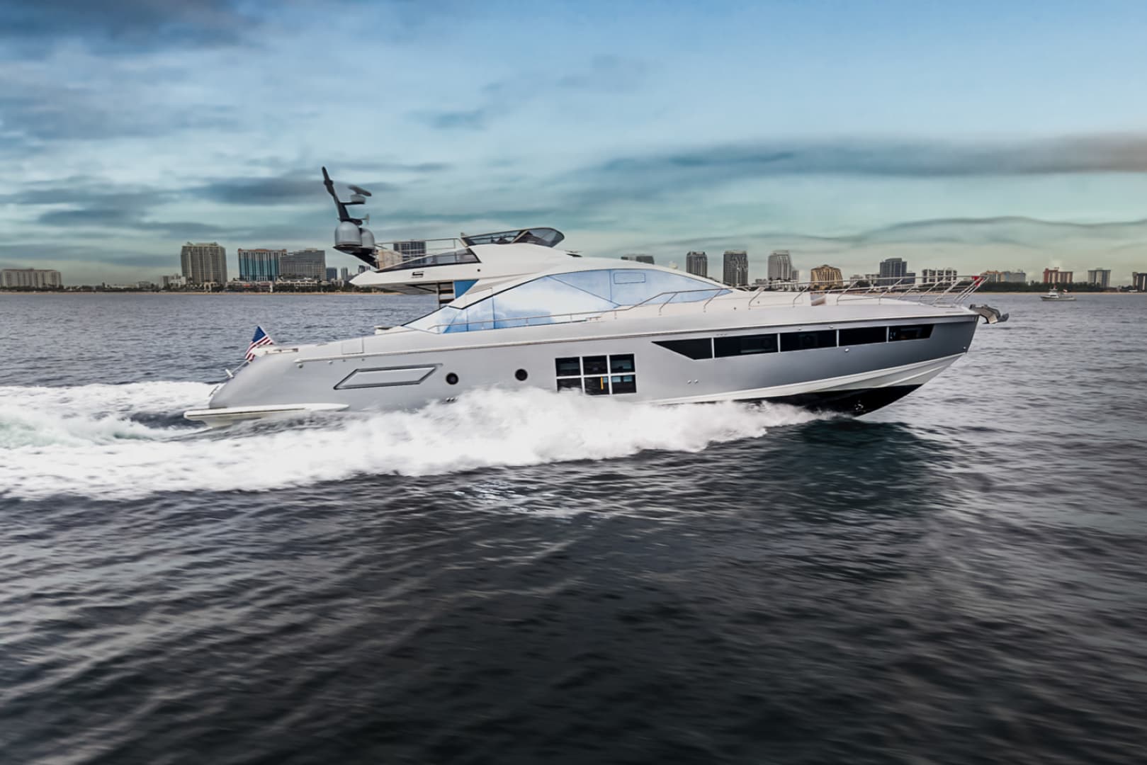 2019 Azimut S7 — 2019 · 70' · Pre-Owned