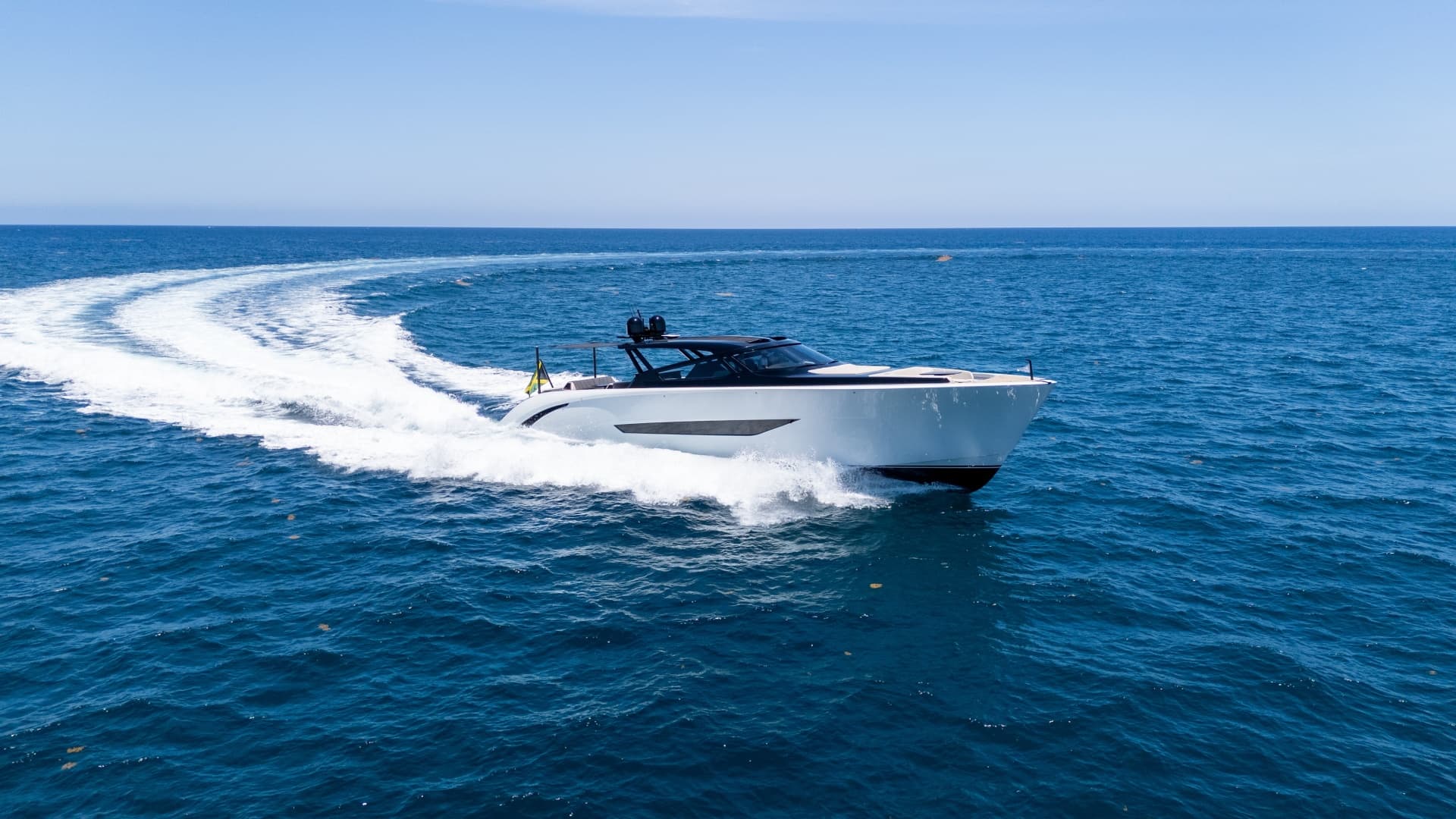 Casa Bri Mare — 2025 · 77' · 2 Cabins · Pre-Owned