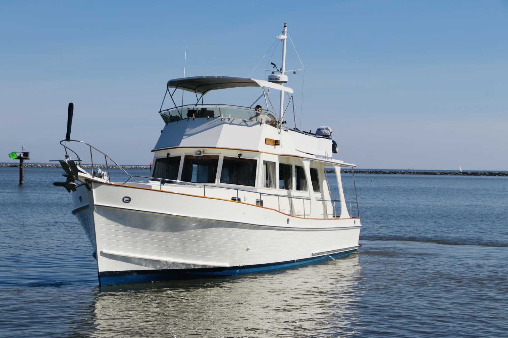 Summer Wind — 1998 · 53' · 2 Cabins · Pre-Owned