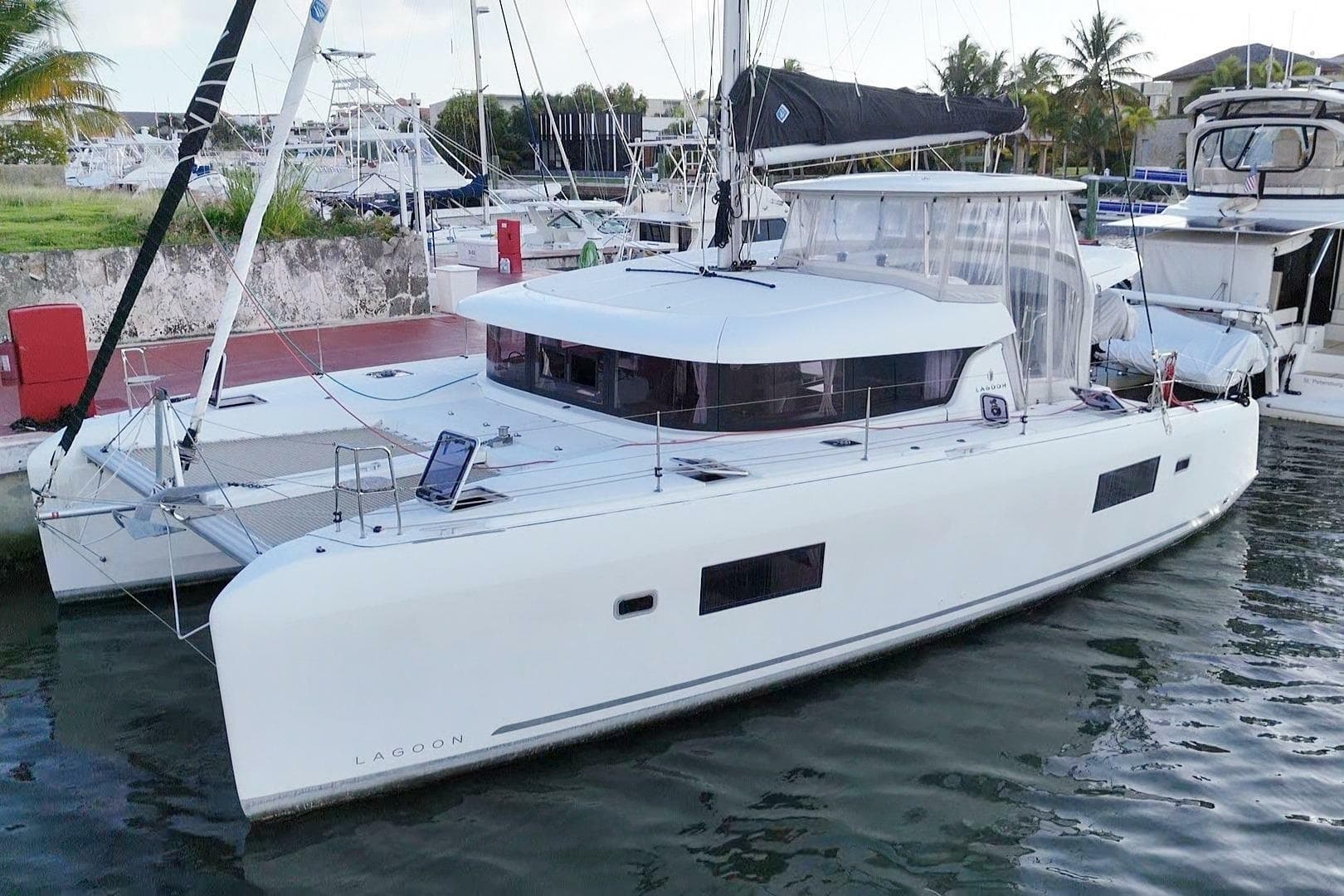 2020 Lagoon 42 — 2020 · 42' · Pre-Owned