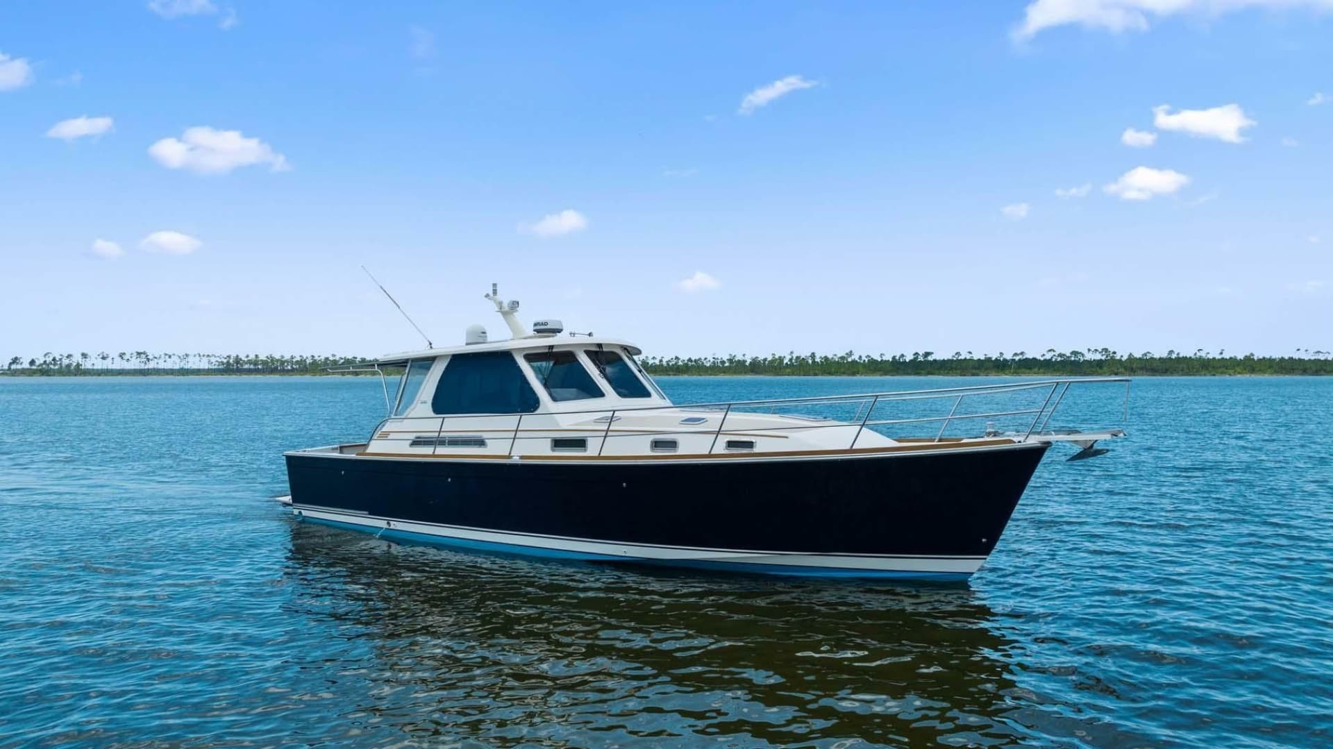 TRUE BLUE — 2005 · 42' · Pre-Owned