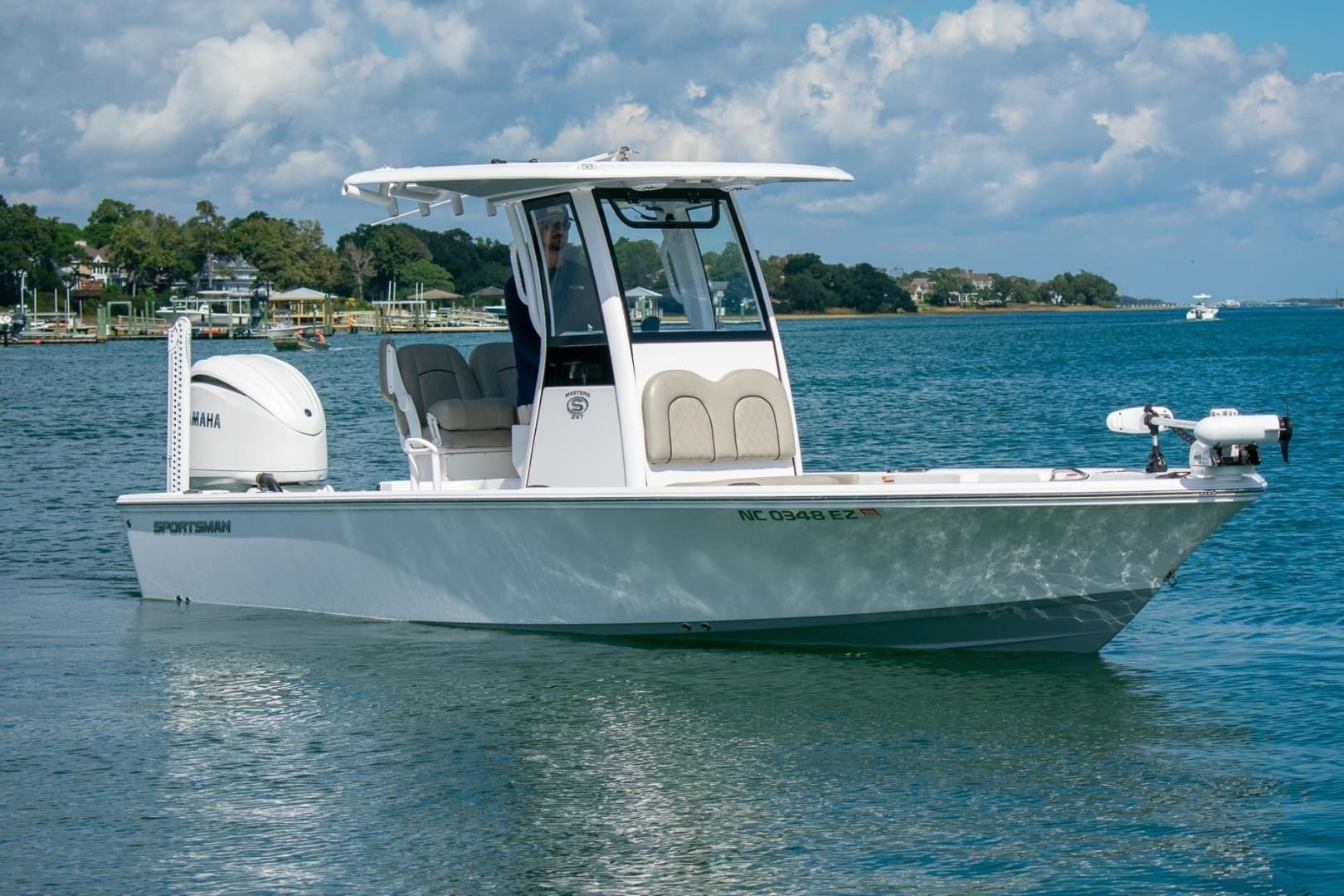 2023 Sportsman Masters 247 Bay Boat — 2023 · 24' · Pre-Owned