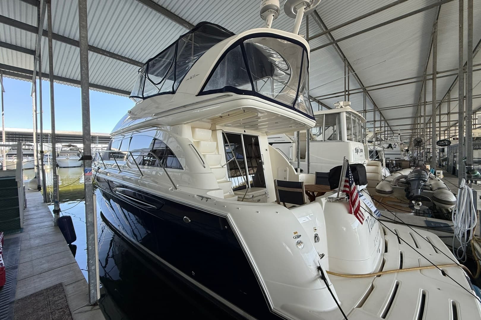 2007 Meridian 411 Sedan — 2007 · 42' · Pre-Owned
