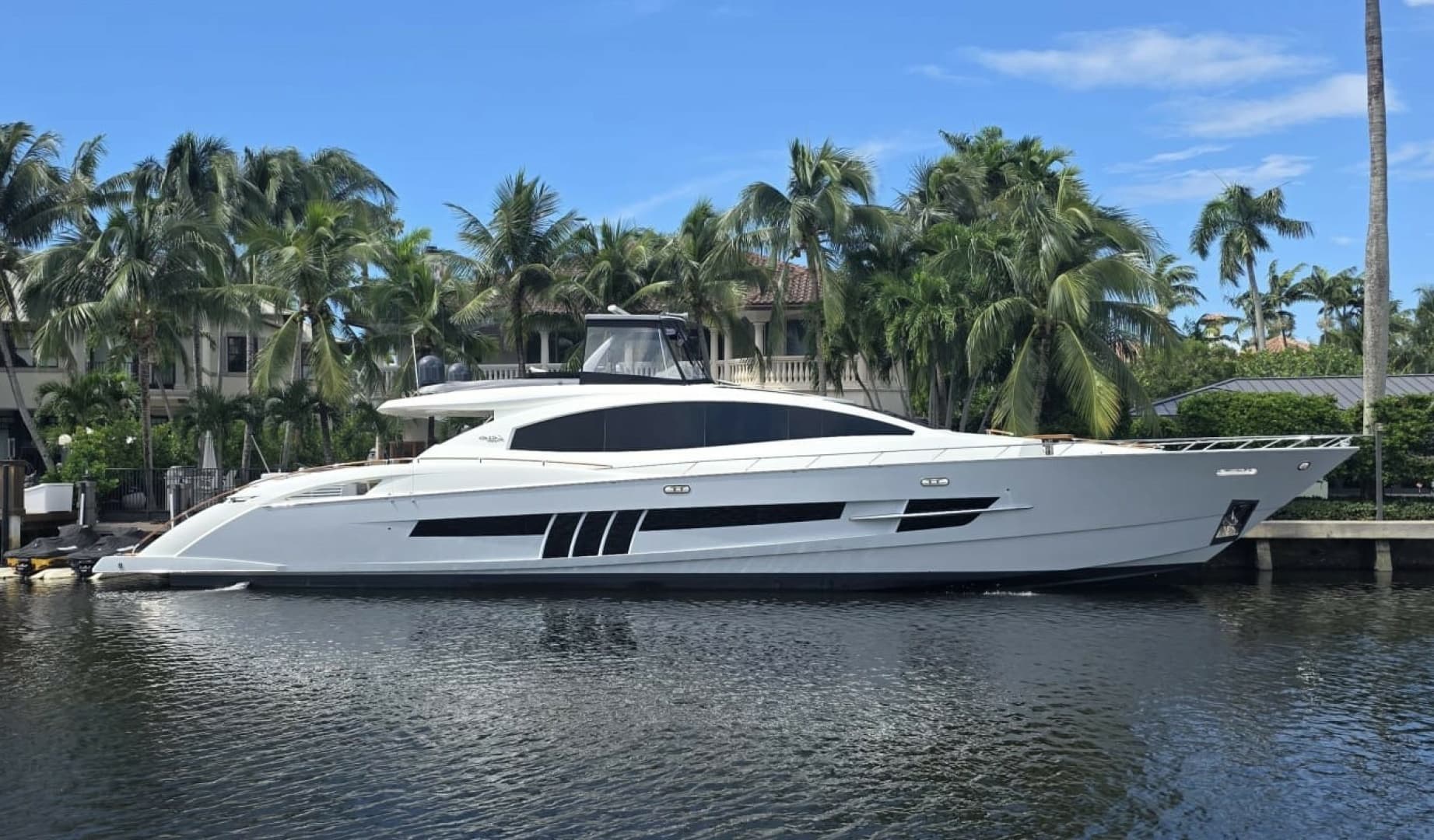 HELIOS — 2012 · 91' · Pre-Owned
