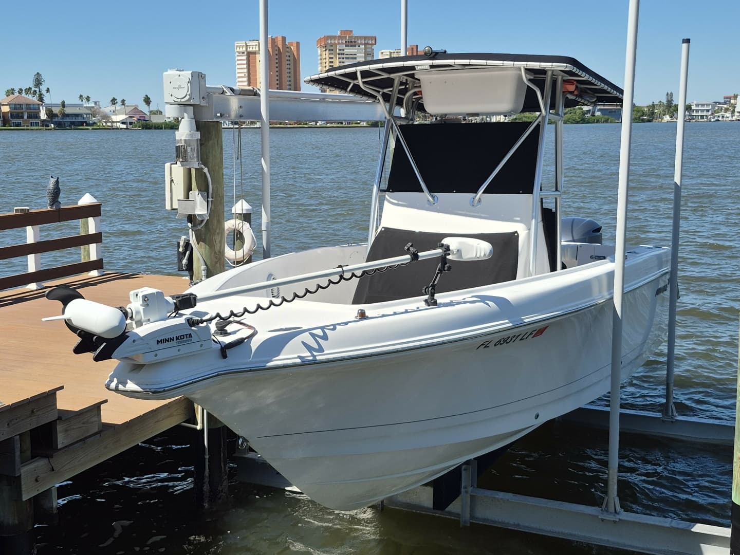2000 Pro-Line — 2000 · 25' · Pre-Owned