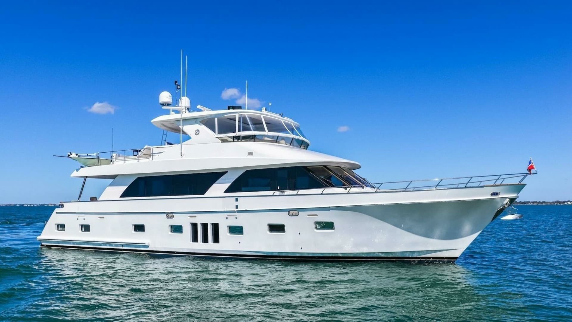 Relentless — 2010 · 83' · 4 Cabins · Pre-Owned