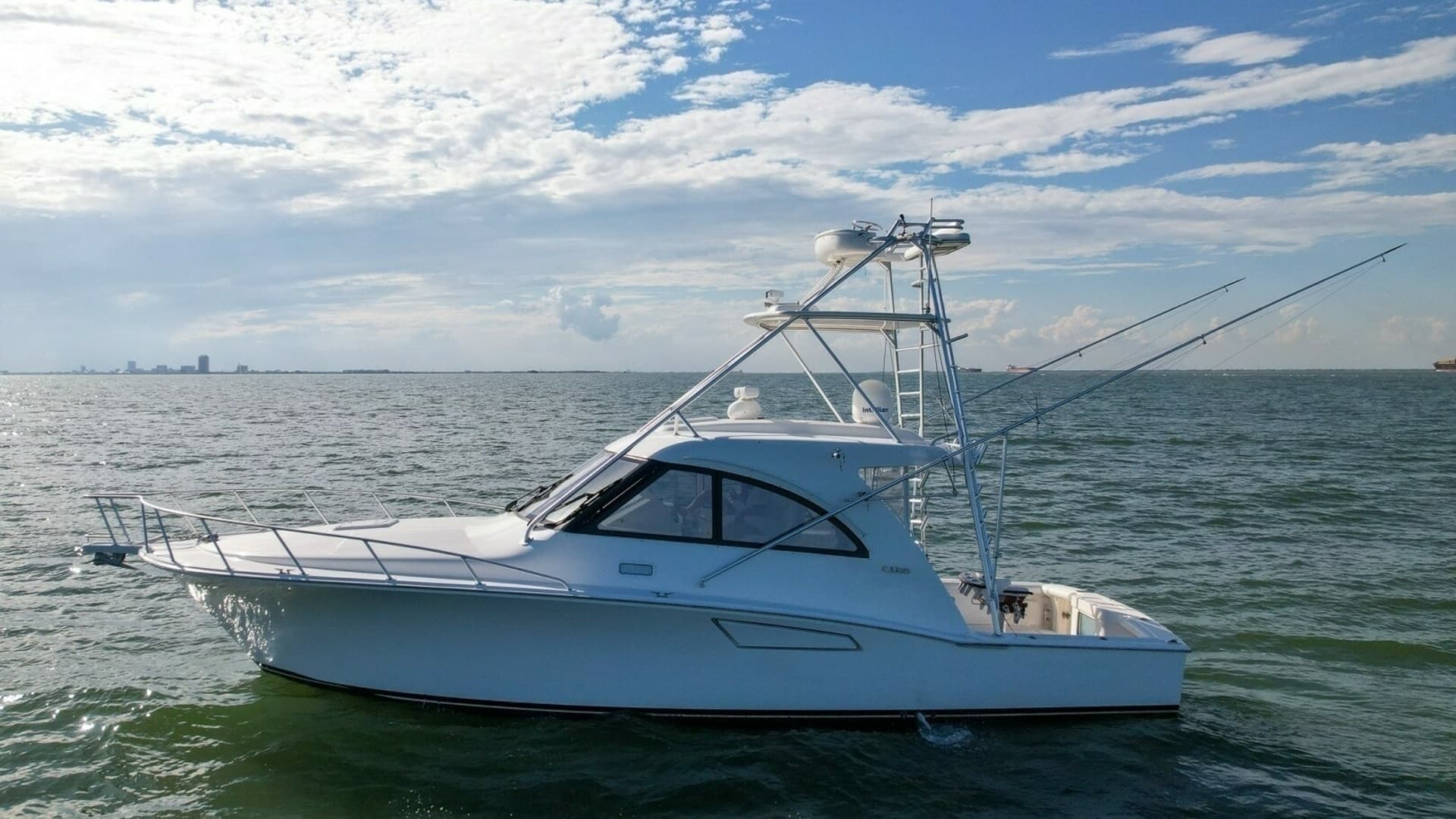 True Story — 2012 · 40' · 1 Cabin · Pre-Owned