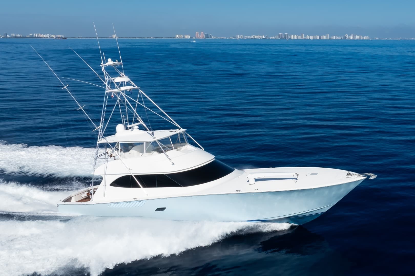 Done Deal — 2010 · 82' · 6 Cabins · Pre-Owned
