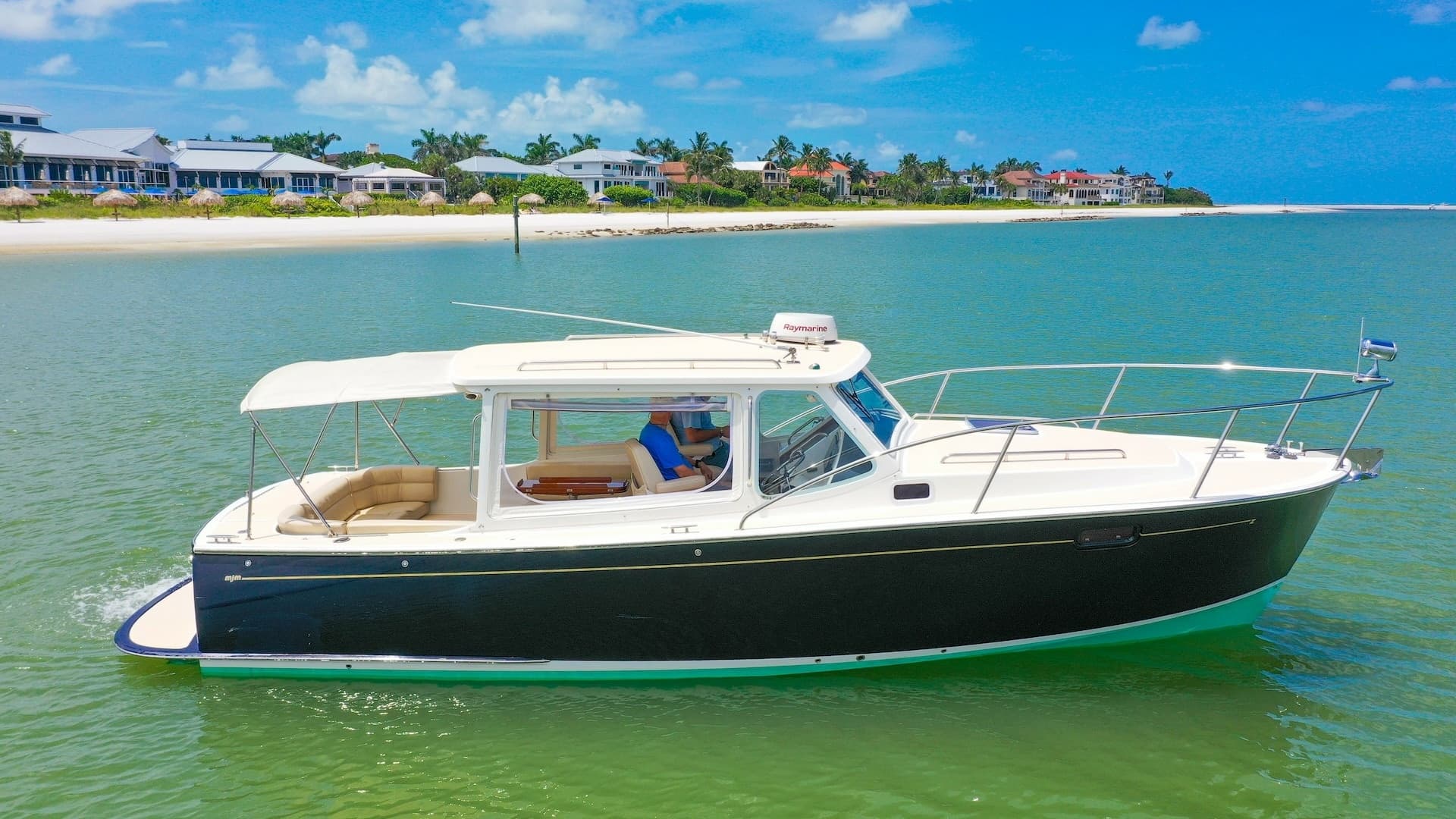 Camelot — 2008 · 32' · Pre-Owned