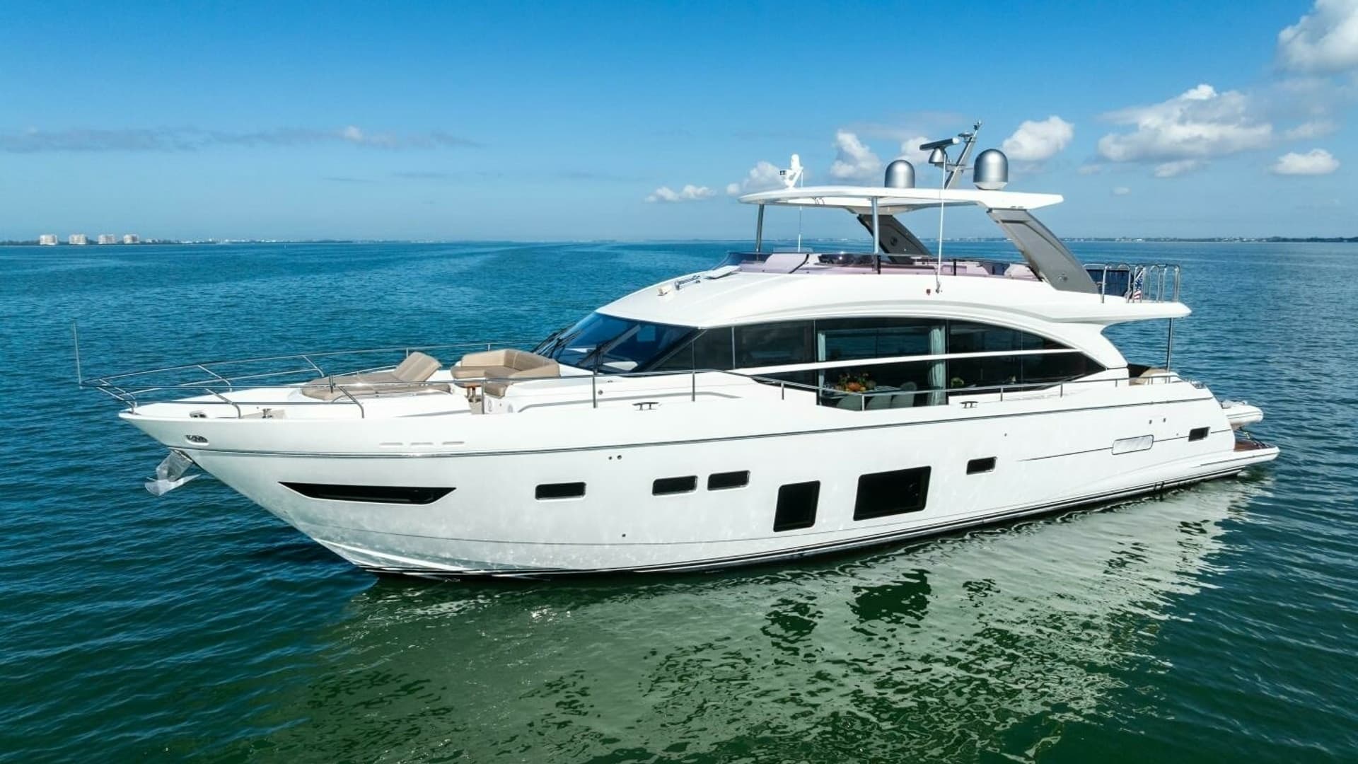 3BBoys — 2018 · 80' · 4 Cabins · Pre-Owned