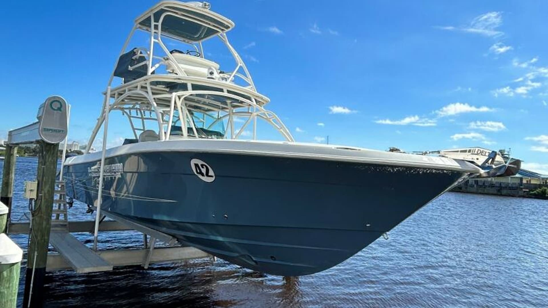 A Salt Weapon — 2012 · 41' · 1 Cabin · Pre-Owned