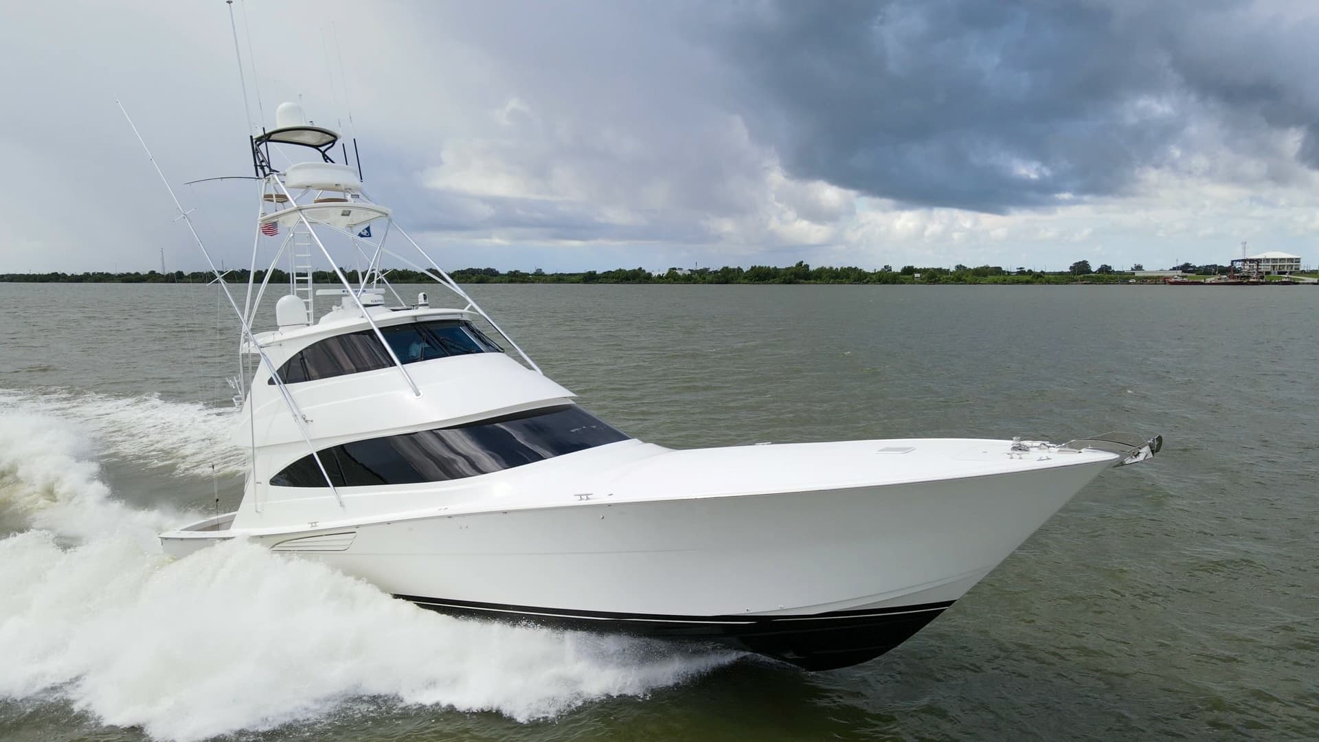 Share-E — 2017 · 72' · 4 Cabins · Pre-Owned