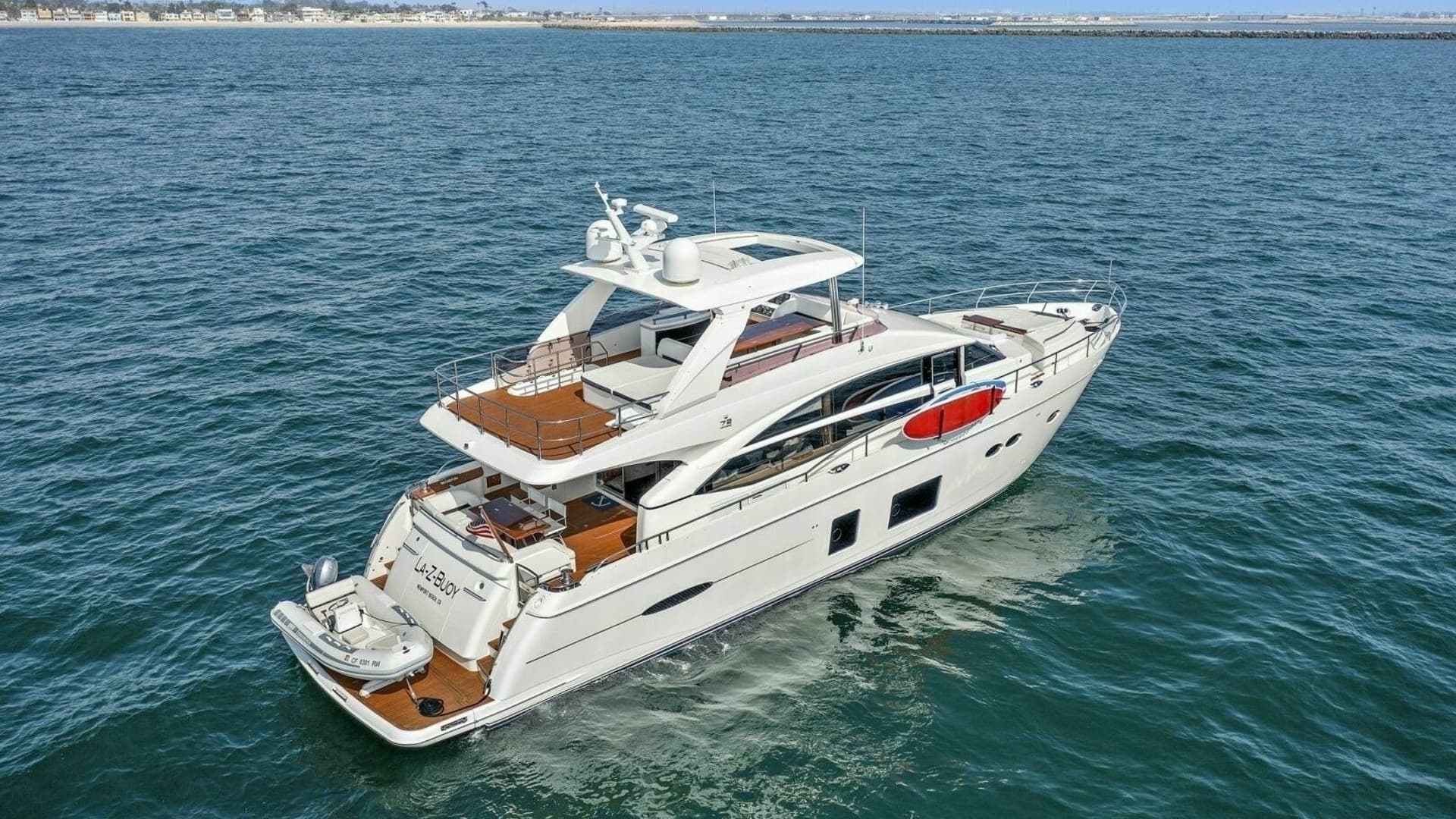 LA-Z-BUOY — 2015 · 72' · 4 Cabins · Pre-Owned