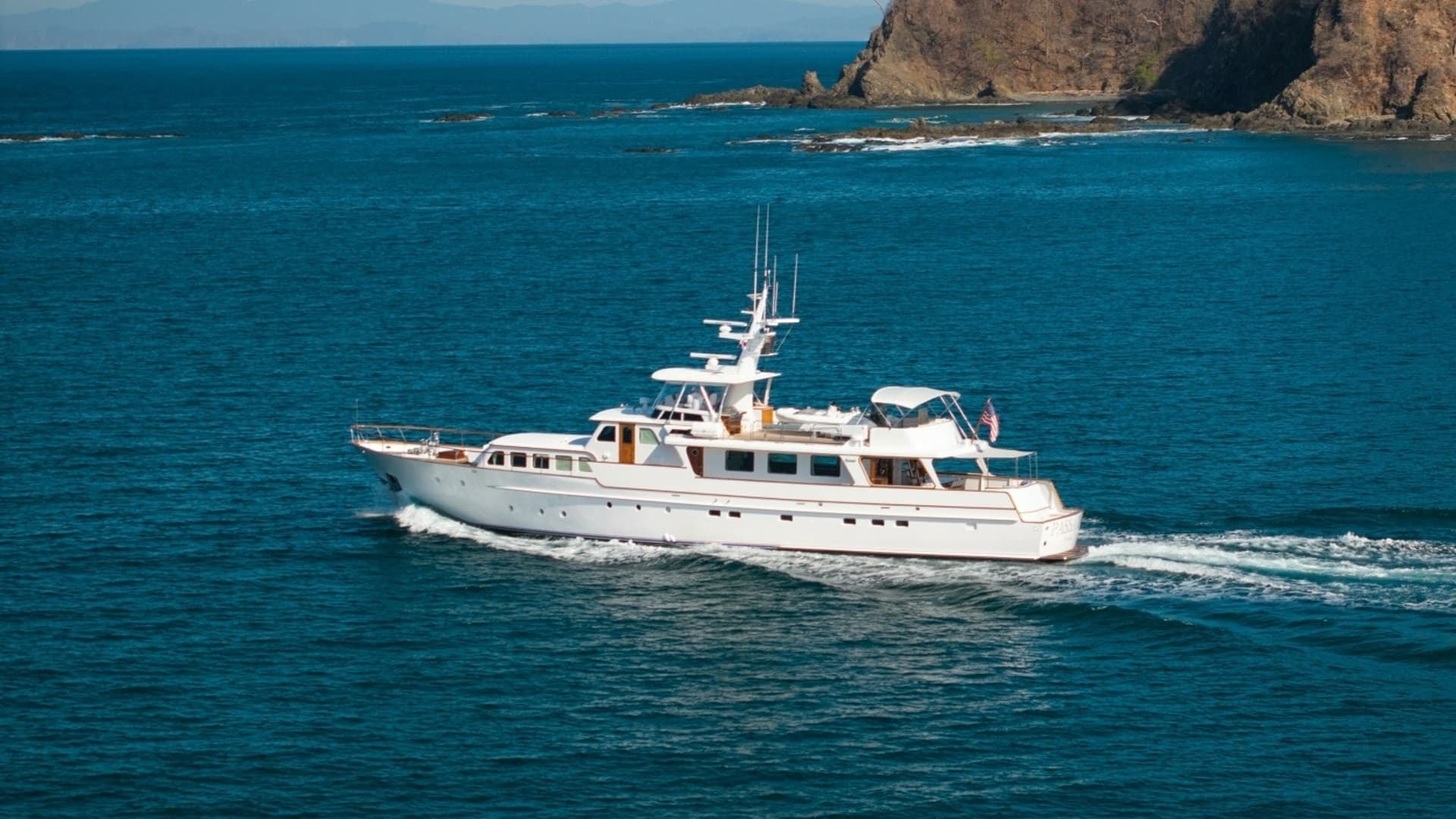 Passage — 1971 · 101' · 3 Cabins · Pre-Owned