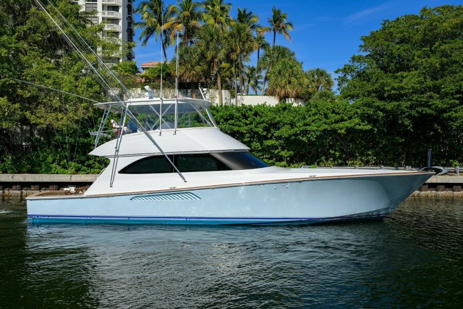 PRYORITIES — 2008 · 60' · 4 Cabins · Pre-Owned