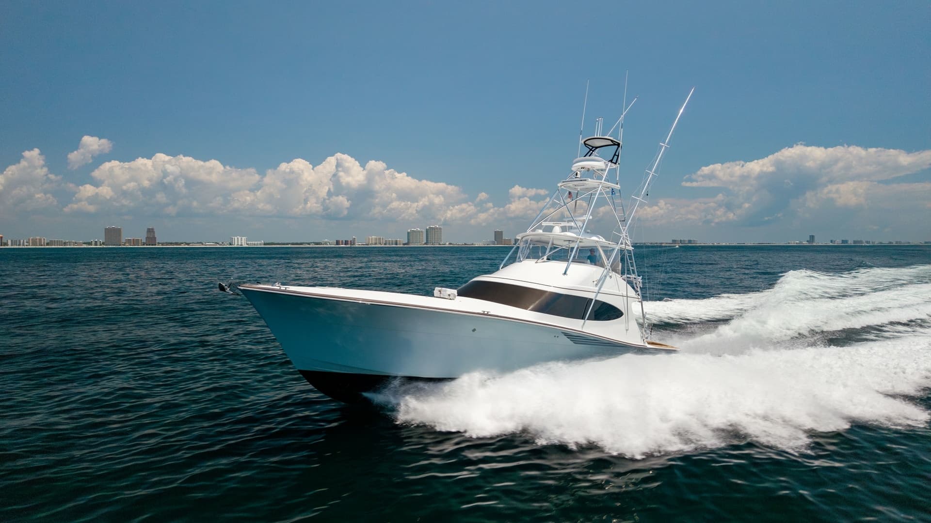 On the DL — 2021 · 65' · 4 Cabins · Pre-Owned