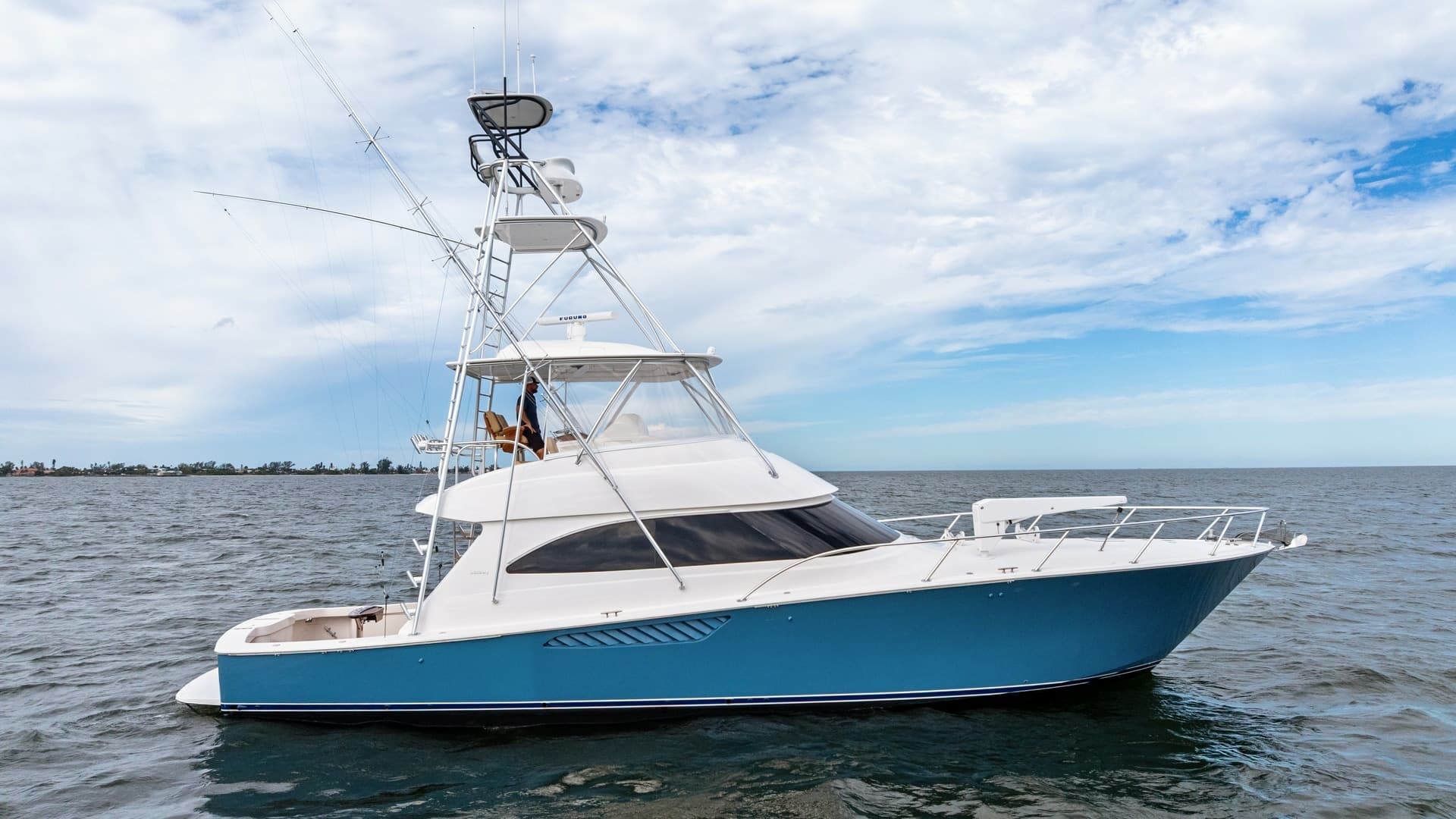Hot Spot — 2013 · 55' · 3 Cabins · Pre-Owned