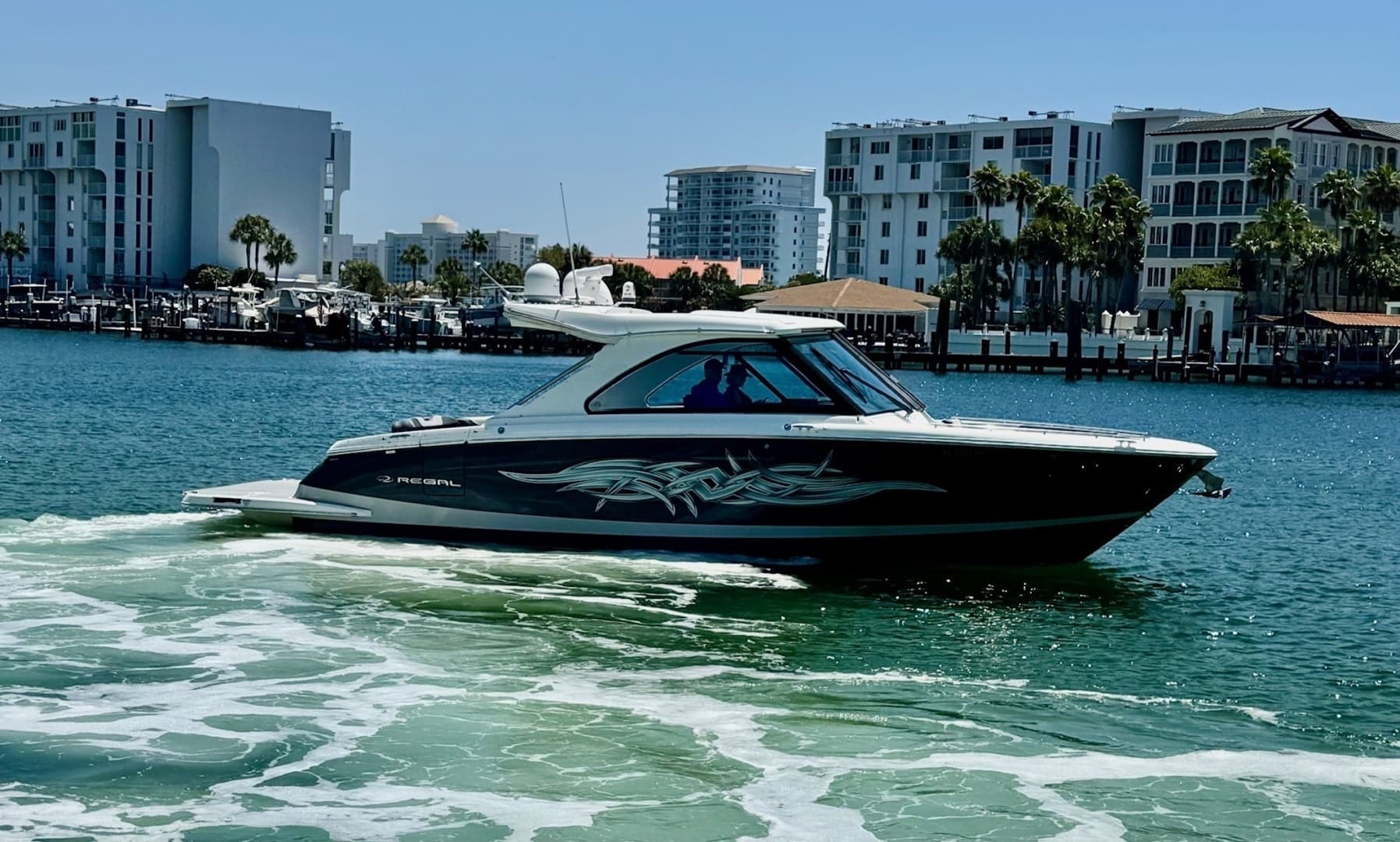 2025 Regal LS36 — 2025 · 37' · Pre-Owned