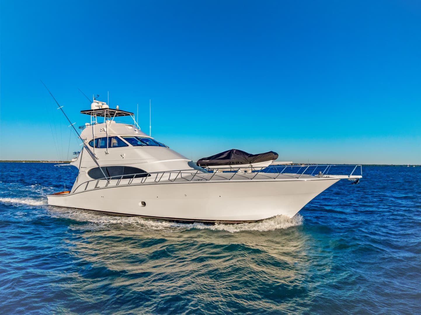FIRTH'S CHASM — 2011 · 77' · 4 Cabins · Pre-Owned