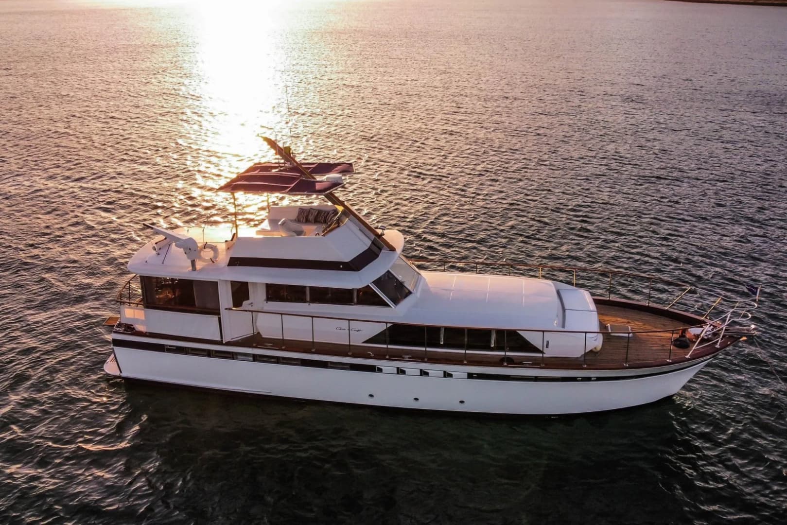 New School — 1966 · 61' · 3 Cabins · Pre-Owned
