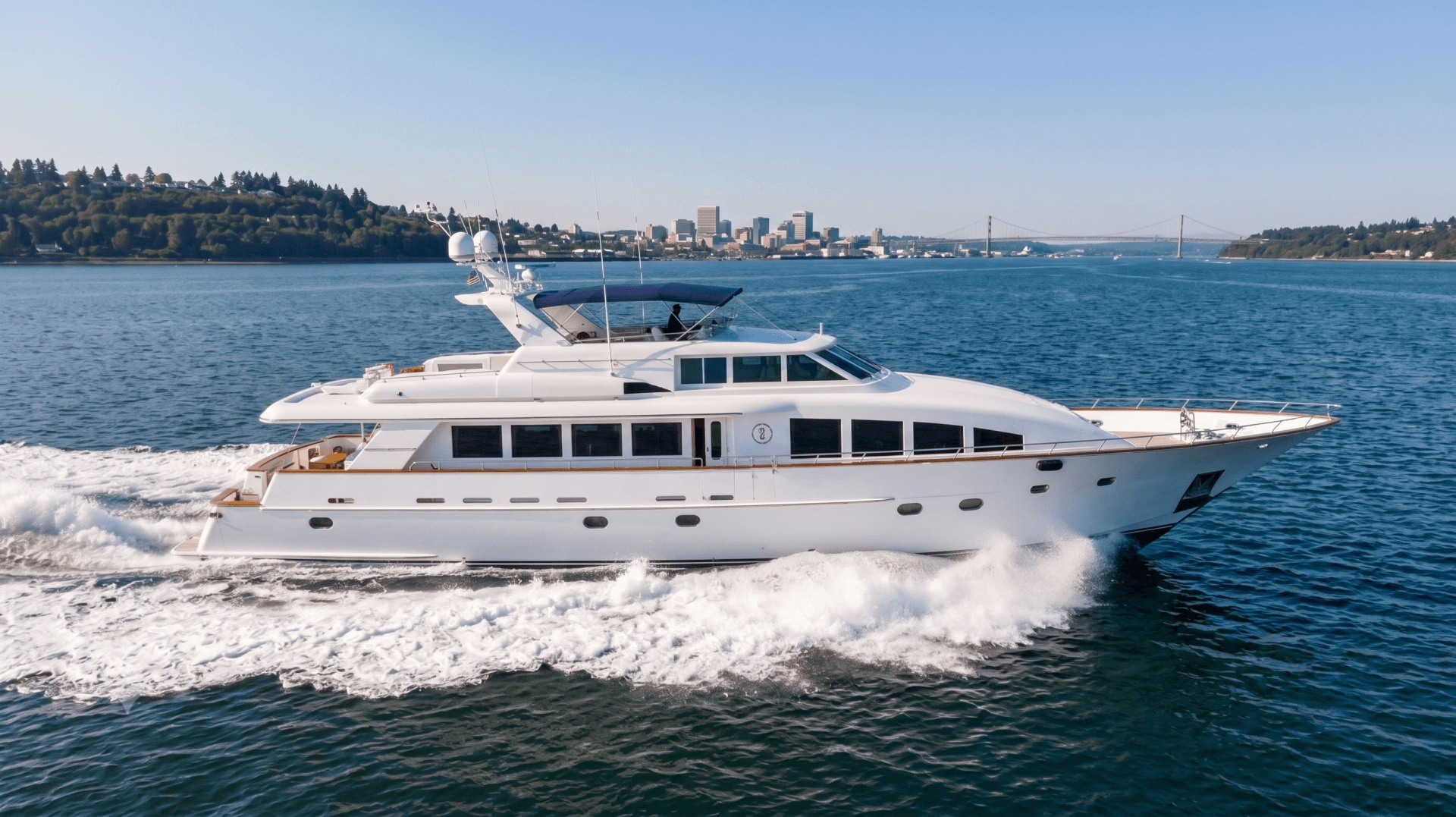 Noya Hill — 1997 · 114' · 5 Cabins · Pre-Owned