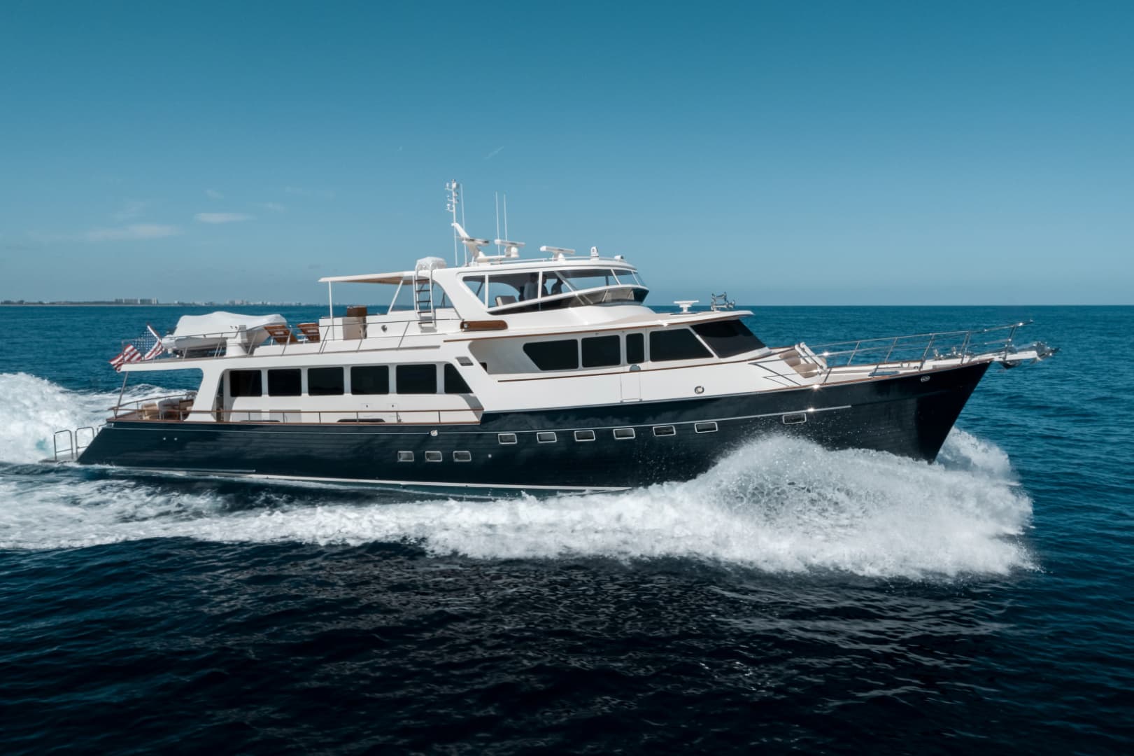 RAT PACK — 2011 · 97' · 4 Cabins · Pre-Owned