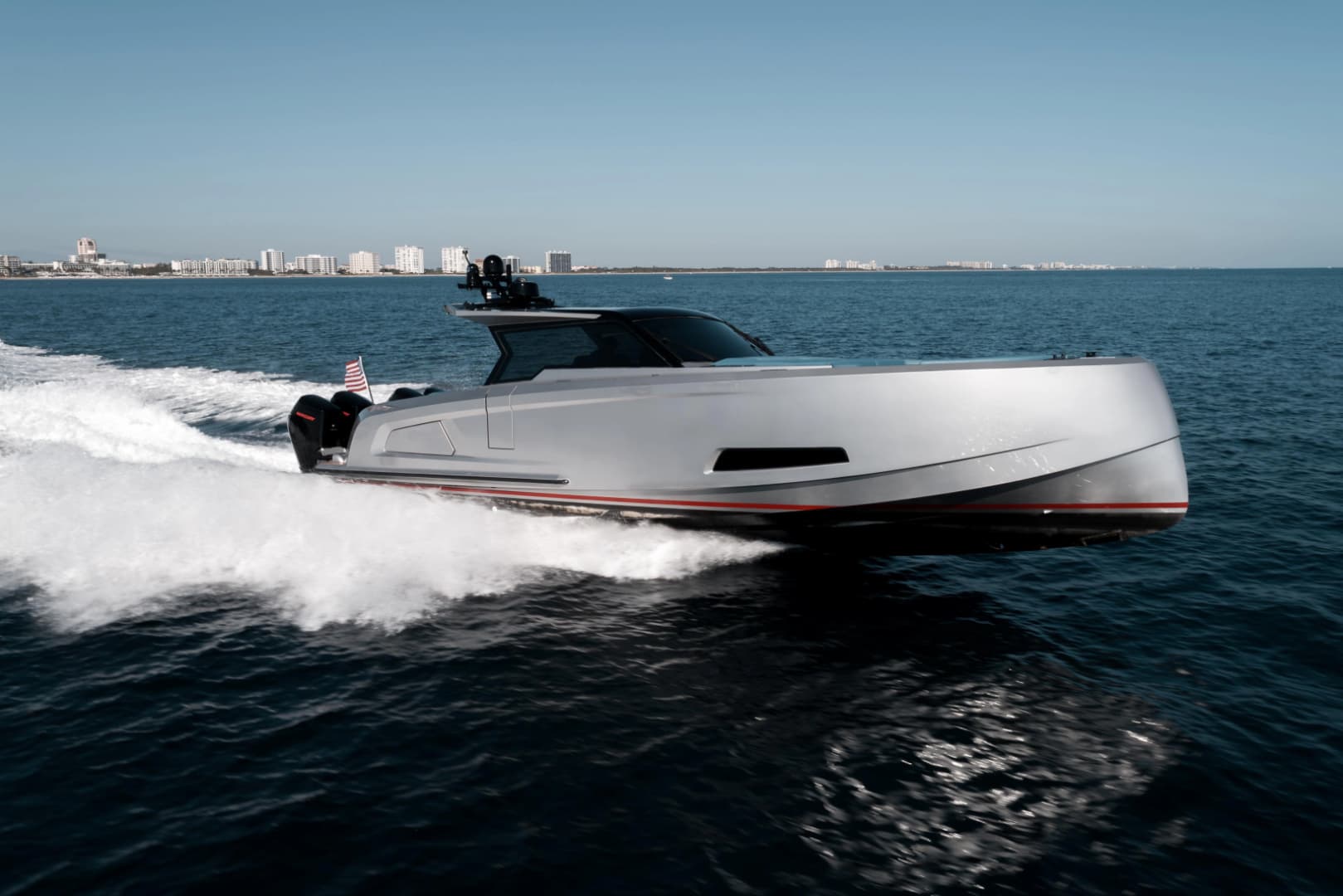 Robin's Nest — 2023 · 45' · 1 Cabin · Pre-Owned