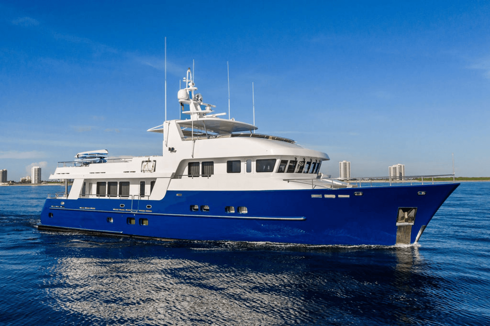 SAMSARA — 2017 · 100' · 4 Cabins · Pre-Owned
