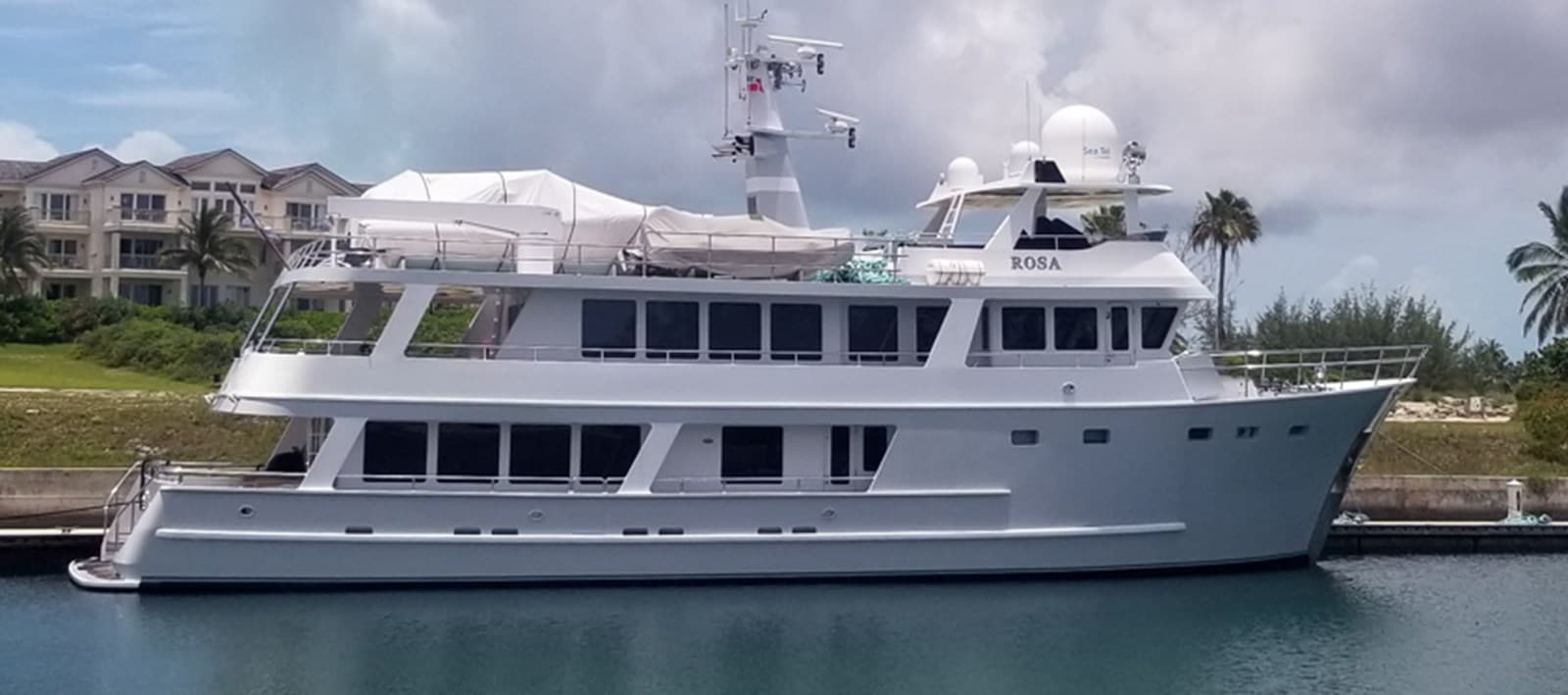 ROSA — 1996 · 89.99' · 3 Cabins · Pre-Owned