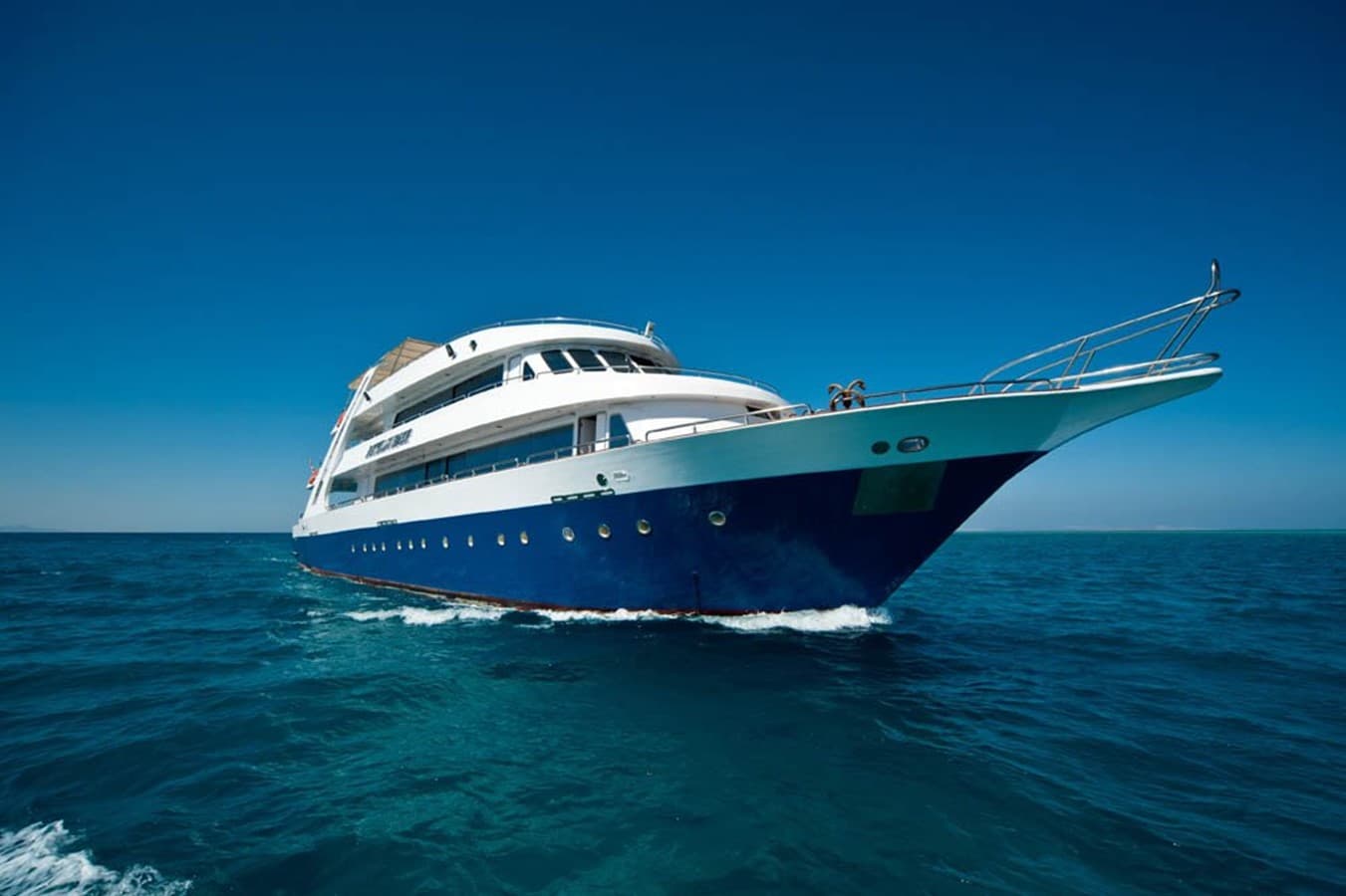 BETELGUESER — 2012 · 117.98' · 13 Cabins · Pre-Owned