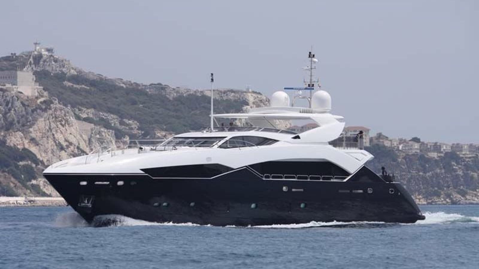 MELISSA — 2011 · 114.99' · 4 Cabins · Pre-Owned