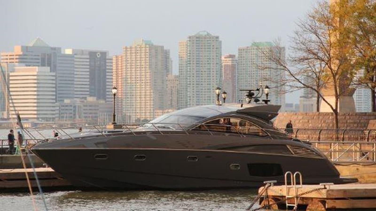 YOUNG GUNS — 2012 · 59.97' · 2 Cabins · Pre-Owned