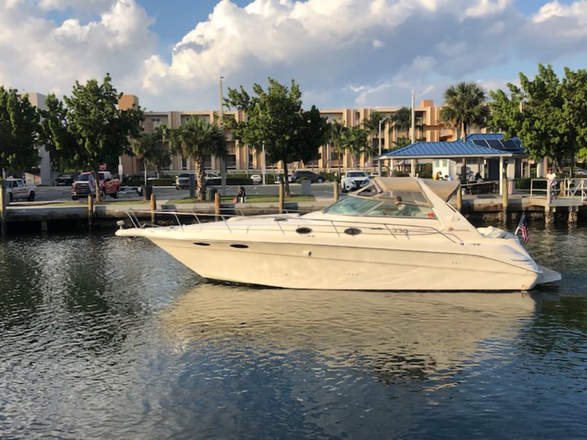 KAPALUA — 1997 · 32.97' · Pre-Owned