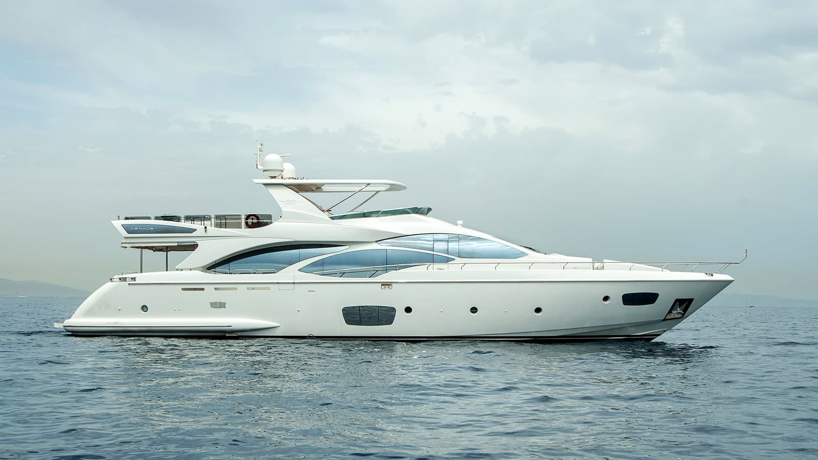 KOUKLES — 2008 · 98.1' · 4 Cabins · Pre-Owned
