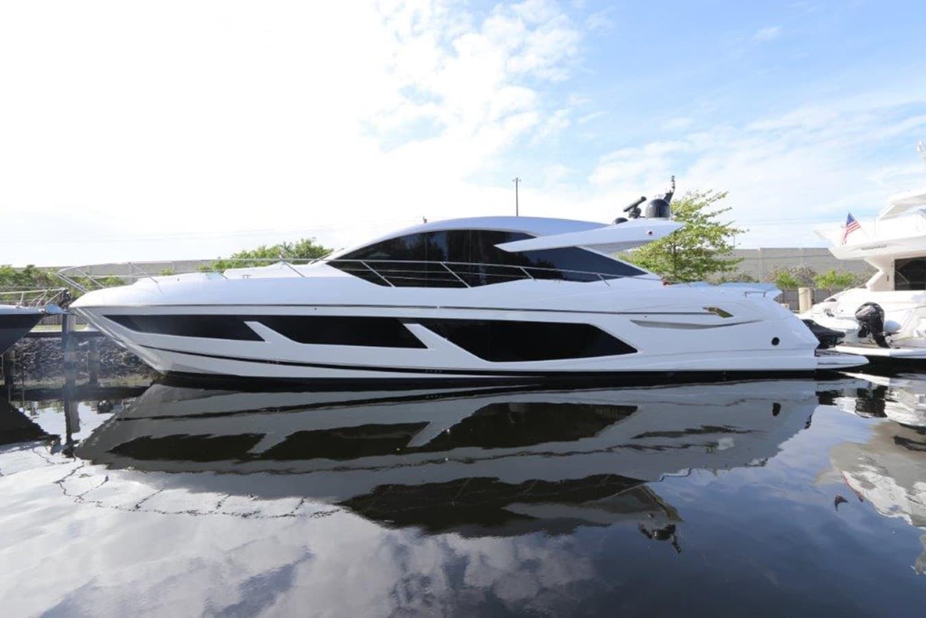 HIDE OUT — 2018 · 73.98' · 3 Cabins · Pre-Owned