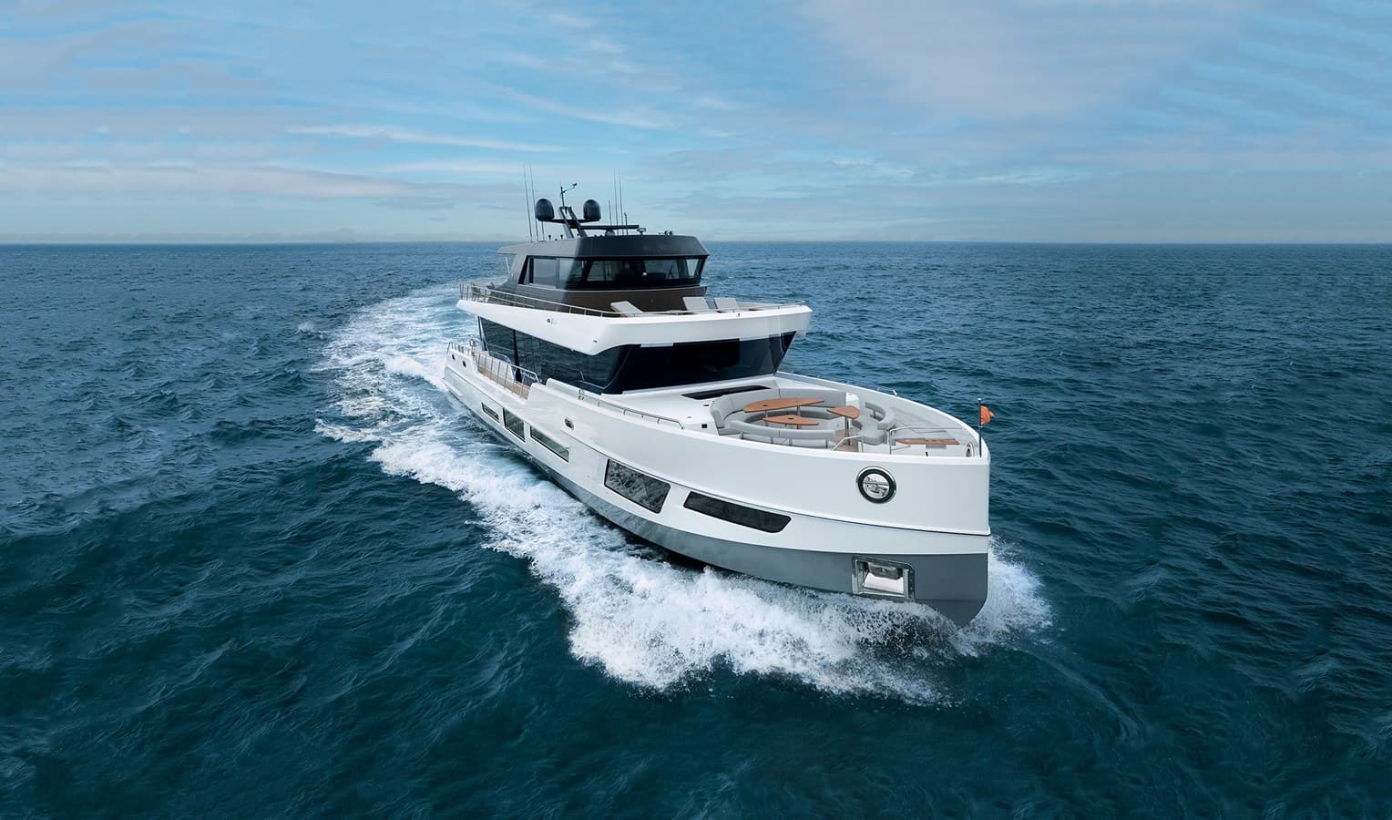 CLX96 — 2022 · 96.72' · 4 Cabins · Pre-Owned