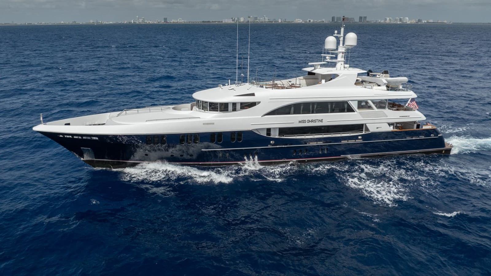MISS CHRISTINE — 2006 · 156.99' · 5 Cabins · Pre-Owned