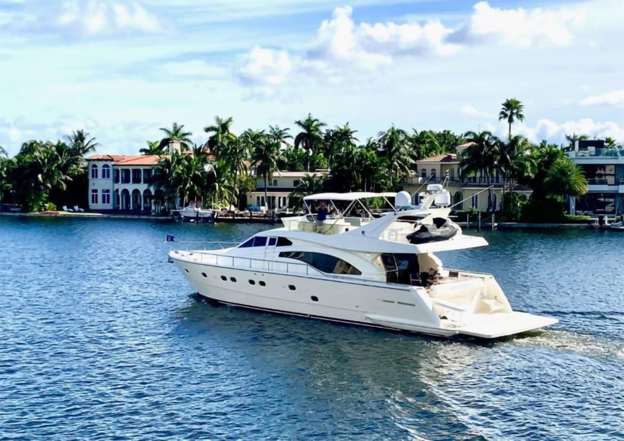 - — 2001 · 67.98' · 4 Cabins · Pre-Owned