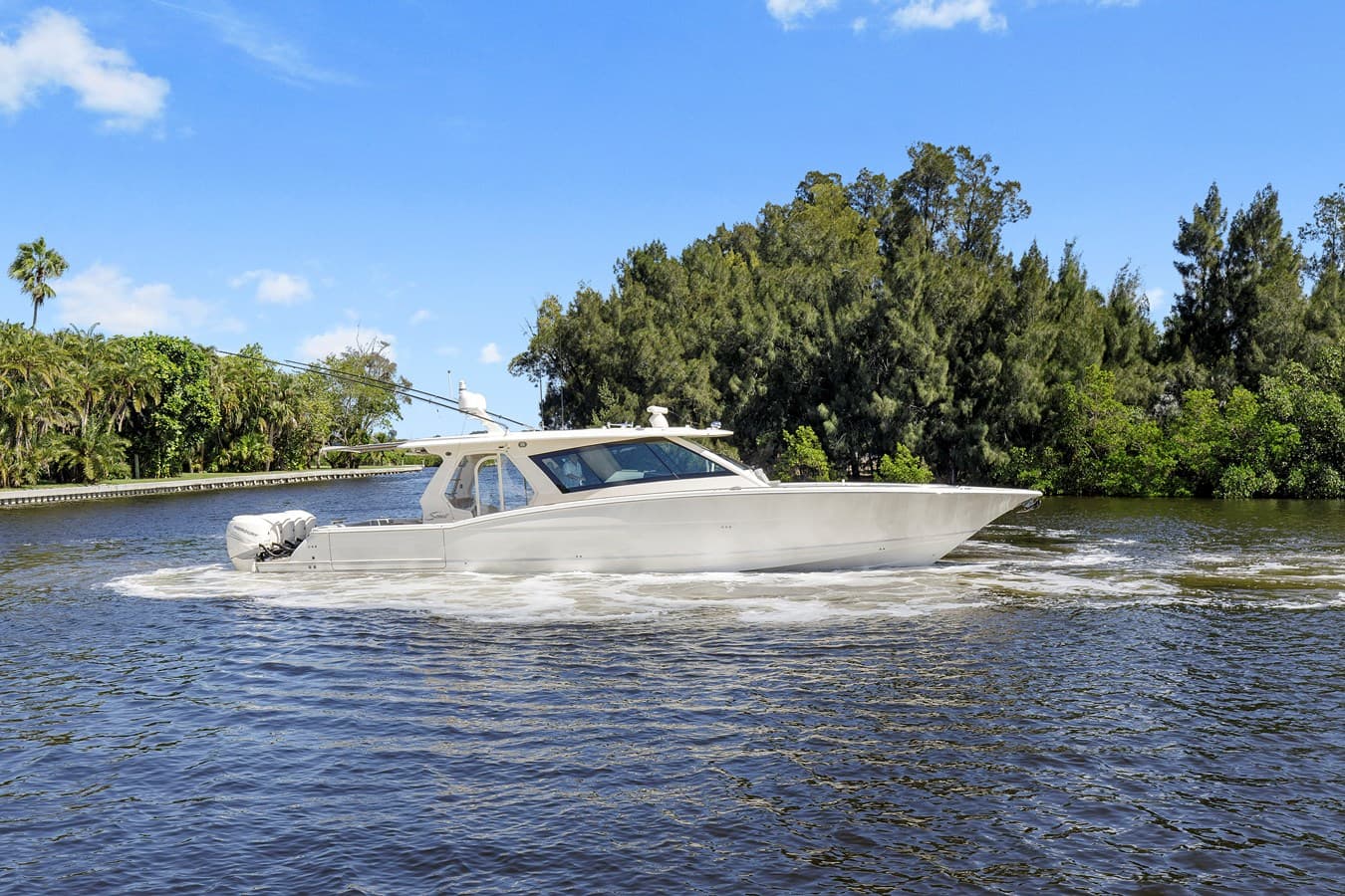 - — 2020 · 52.99' · 2 Cabins · Pre-Owned